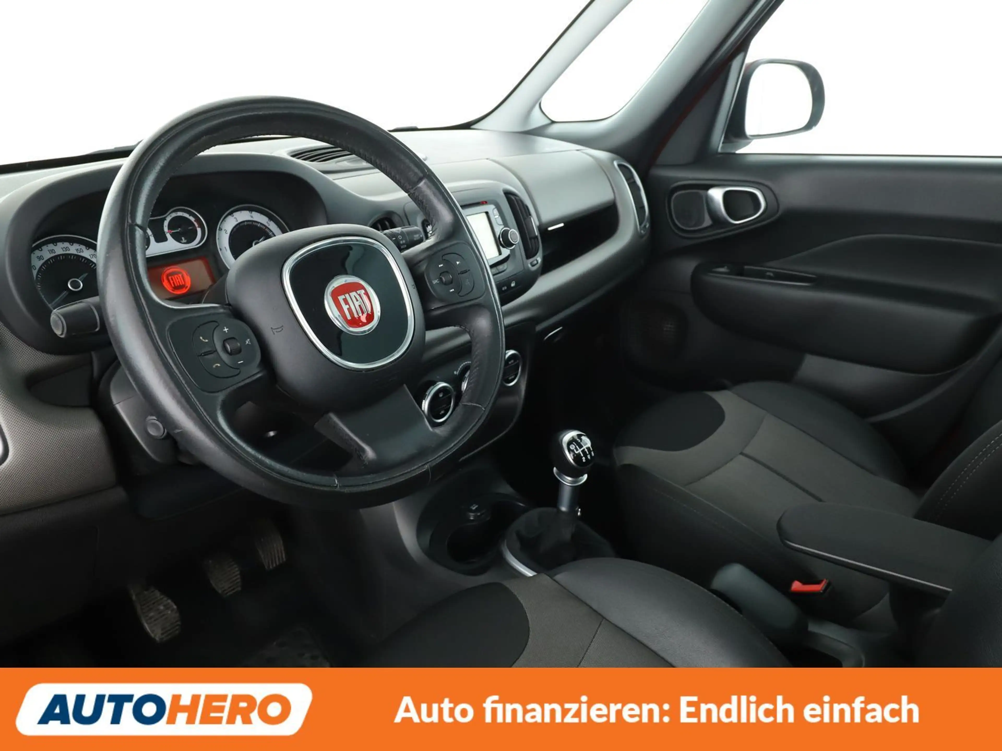Fiat 500L 1.4 Turbo Lounge *NAV*PDC*SHZ*ALU*PANO* — photo 11