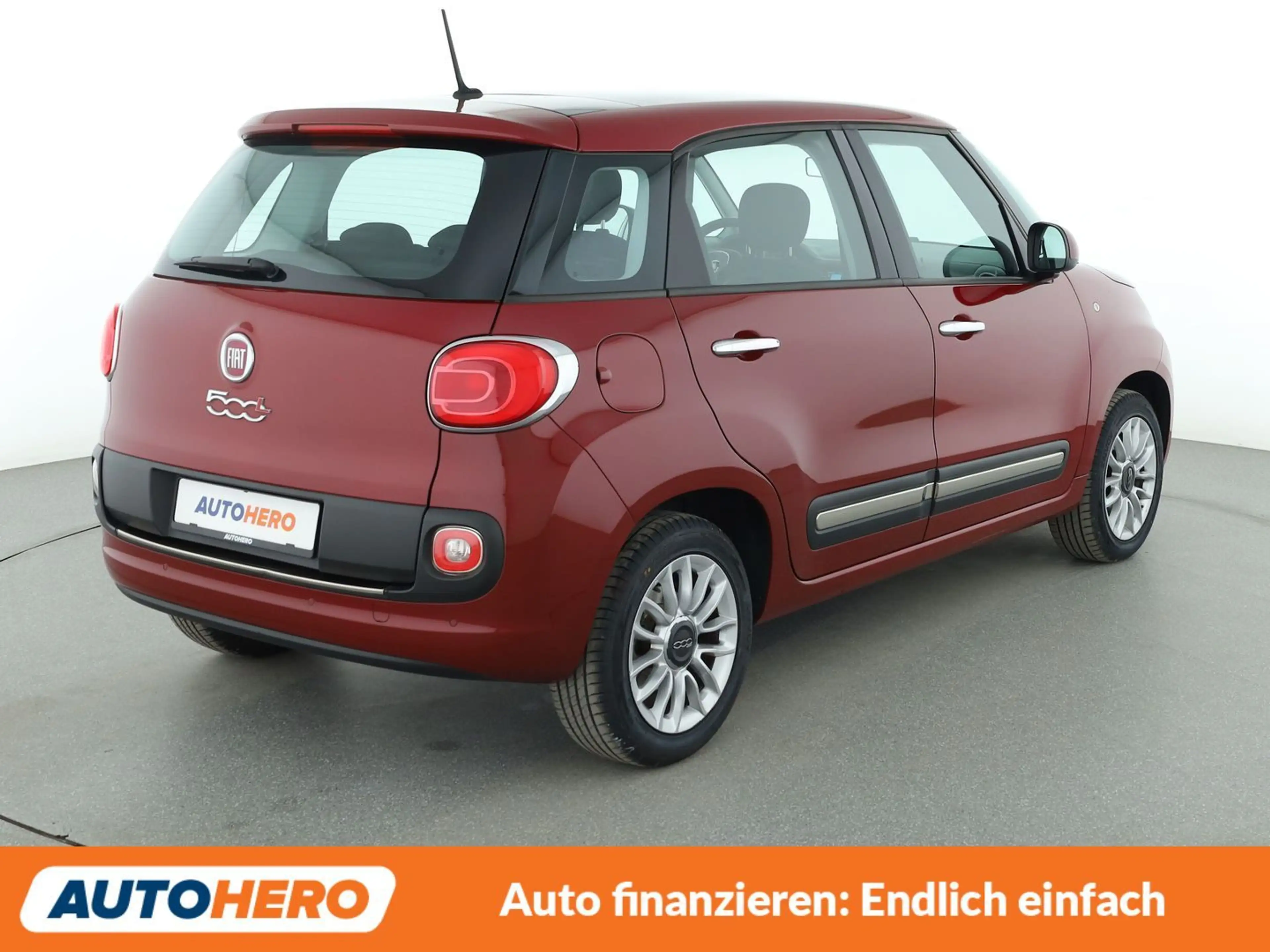 Fiat 500L 1.4 Turbo Lounge *NAV*PDC*SHZ*ALU*PANO* — photo 6