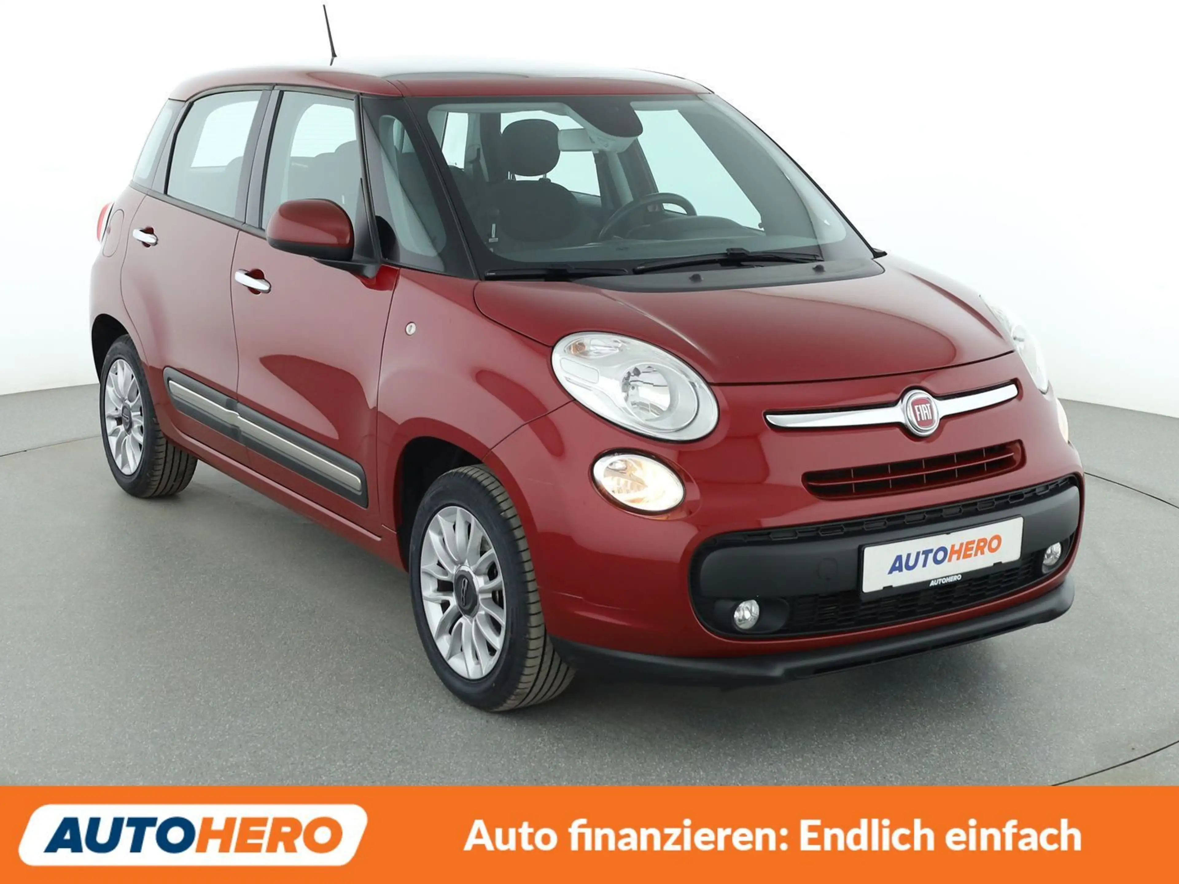 Fiat 500L 1.4 Turbo Lounge *NAV*PDC*SHZ*ALU*PANO* — photo 8