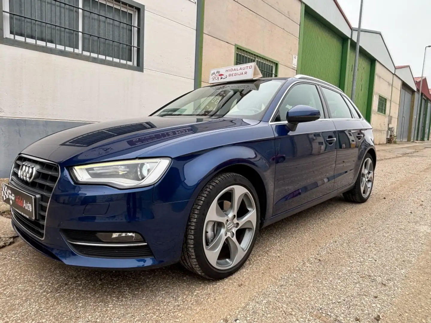 Audi A3 Sportback 2.0TDI Ambition 150 Azul - 1