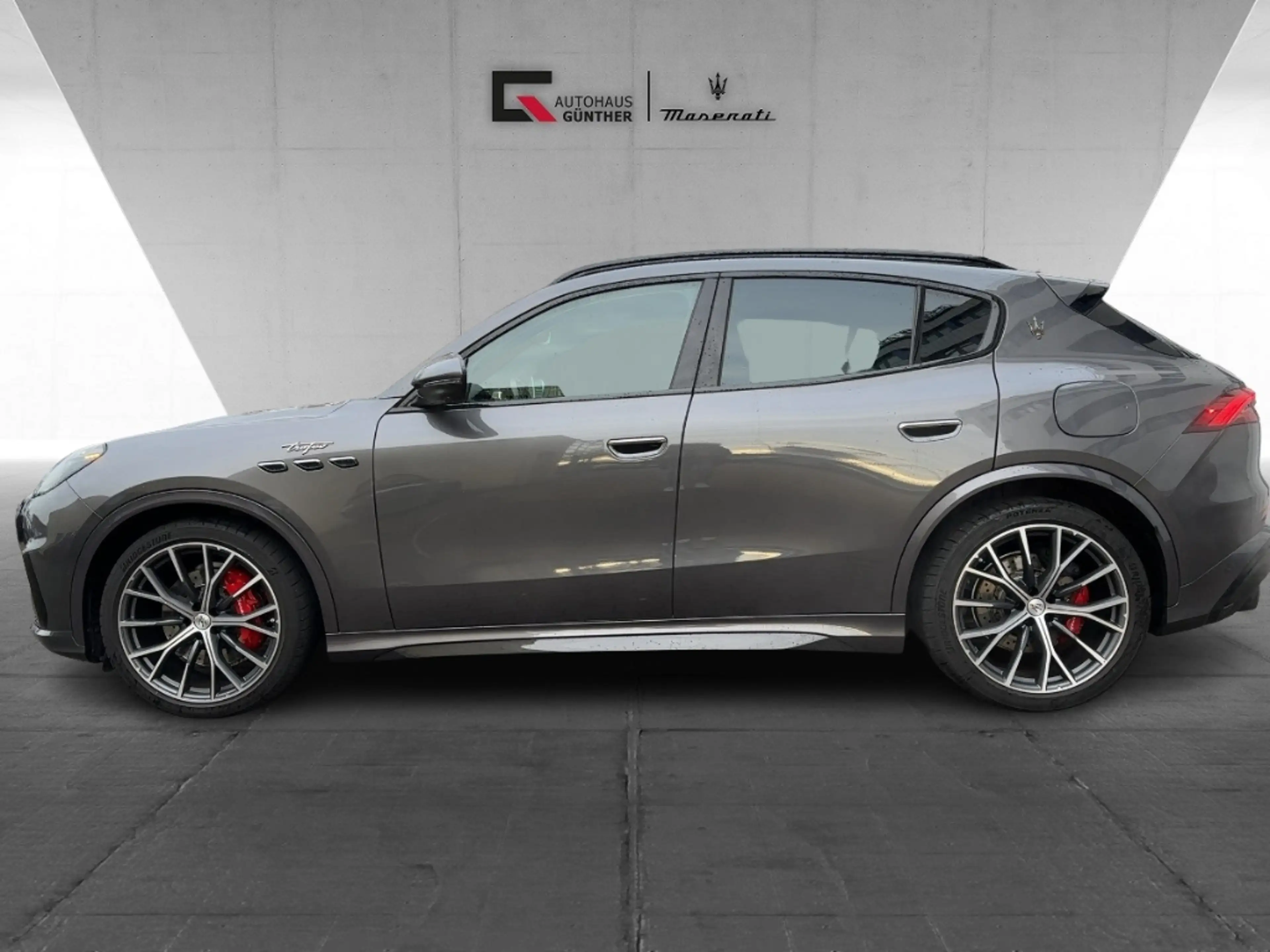 Maserati Grecale Trofeo 3.0 V6 530HP -Pano-360-Carbon-LED — photo 2
