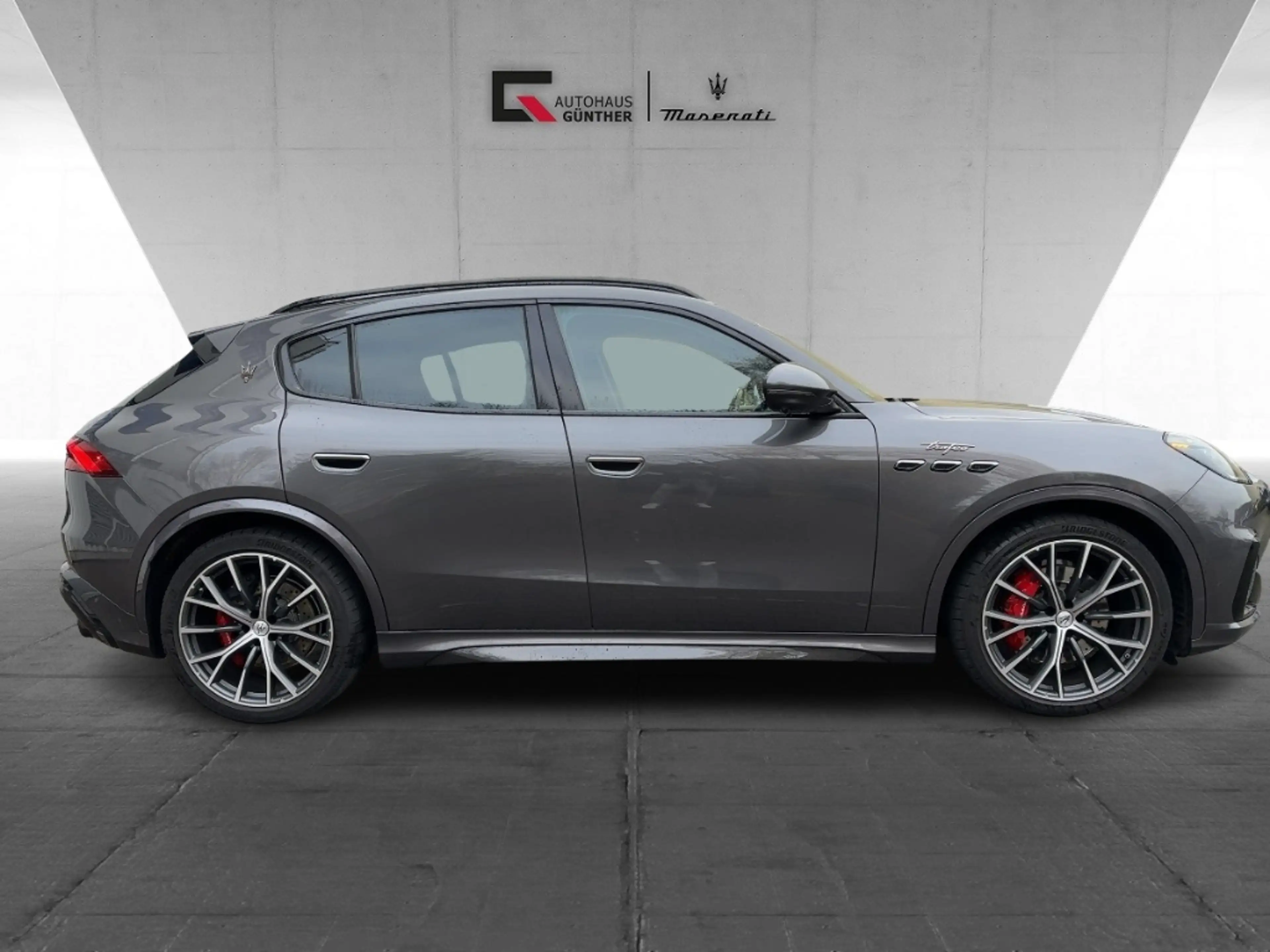 Maserati Grecale Trofeo 3.0 V6 530HP -Pano-360-Carbon-LED — photo 4