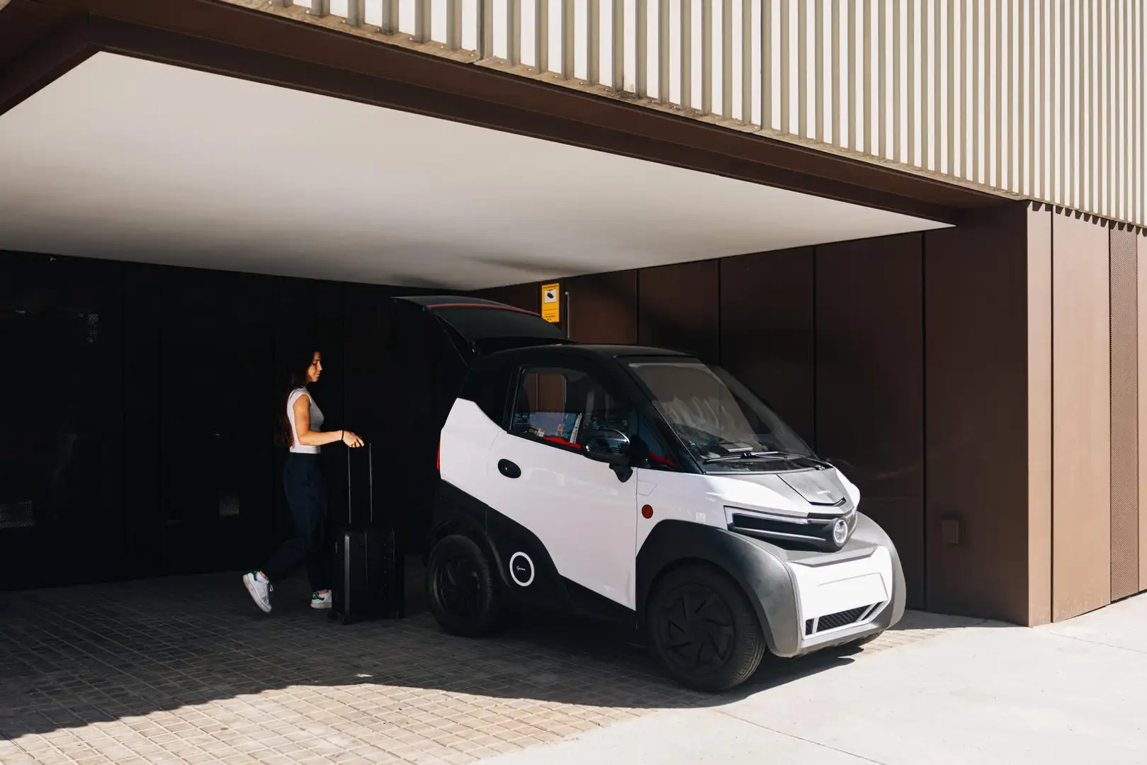 Silence S04 L6e 6 kW Premium Metallic 2 Batterien Weiß - 1