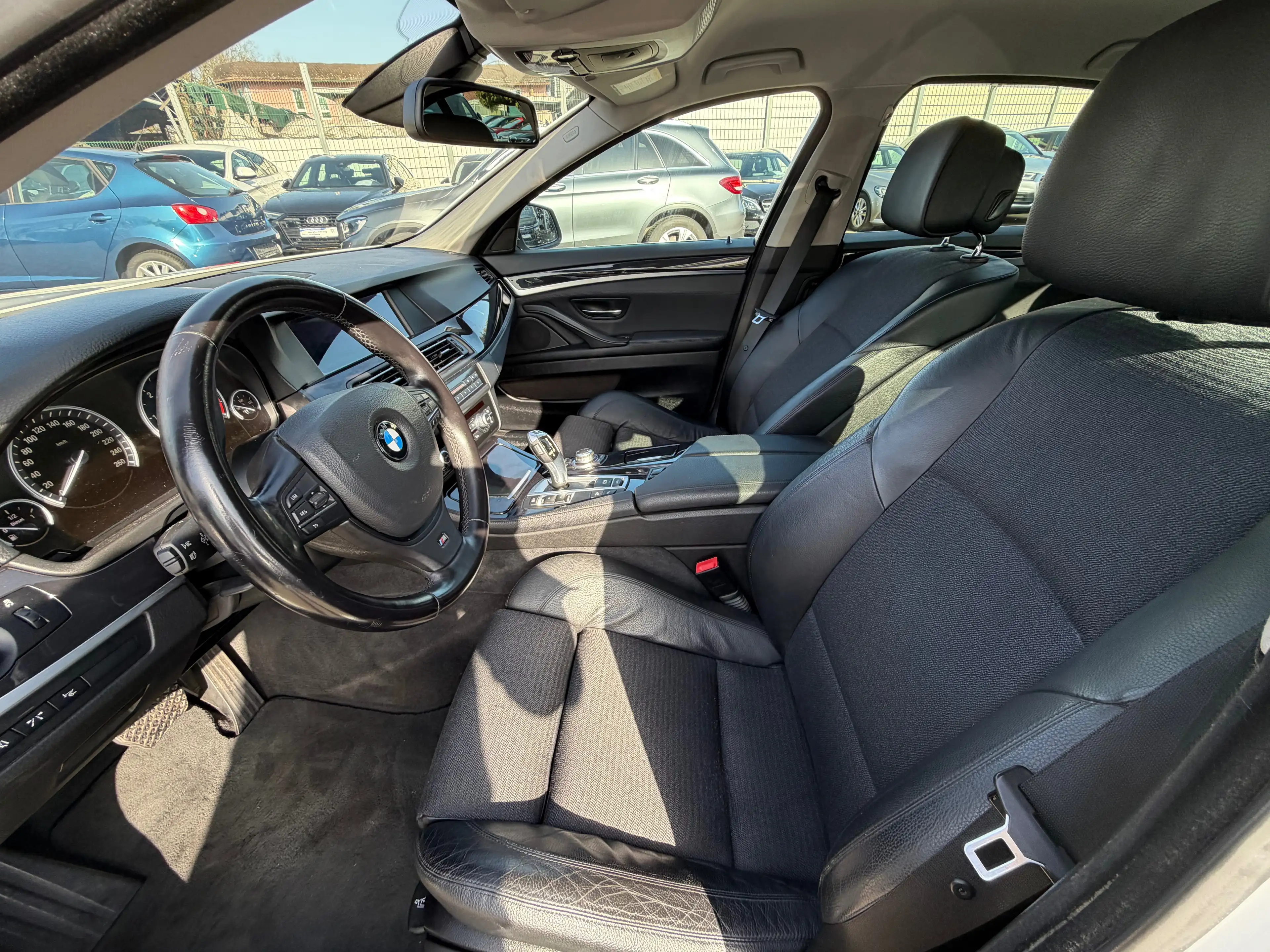 BMW 525 d M-Sportpaket *Softclose*Head up*SpurAss* — photo 9