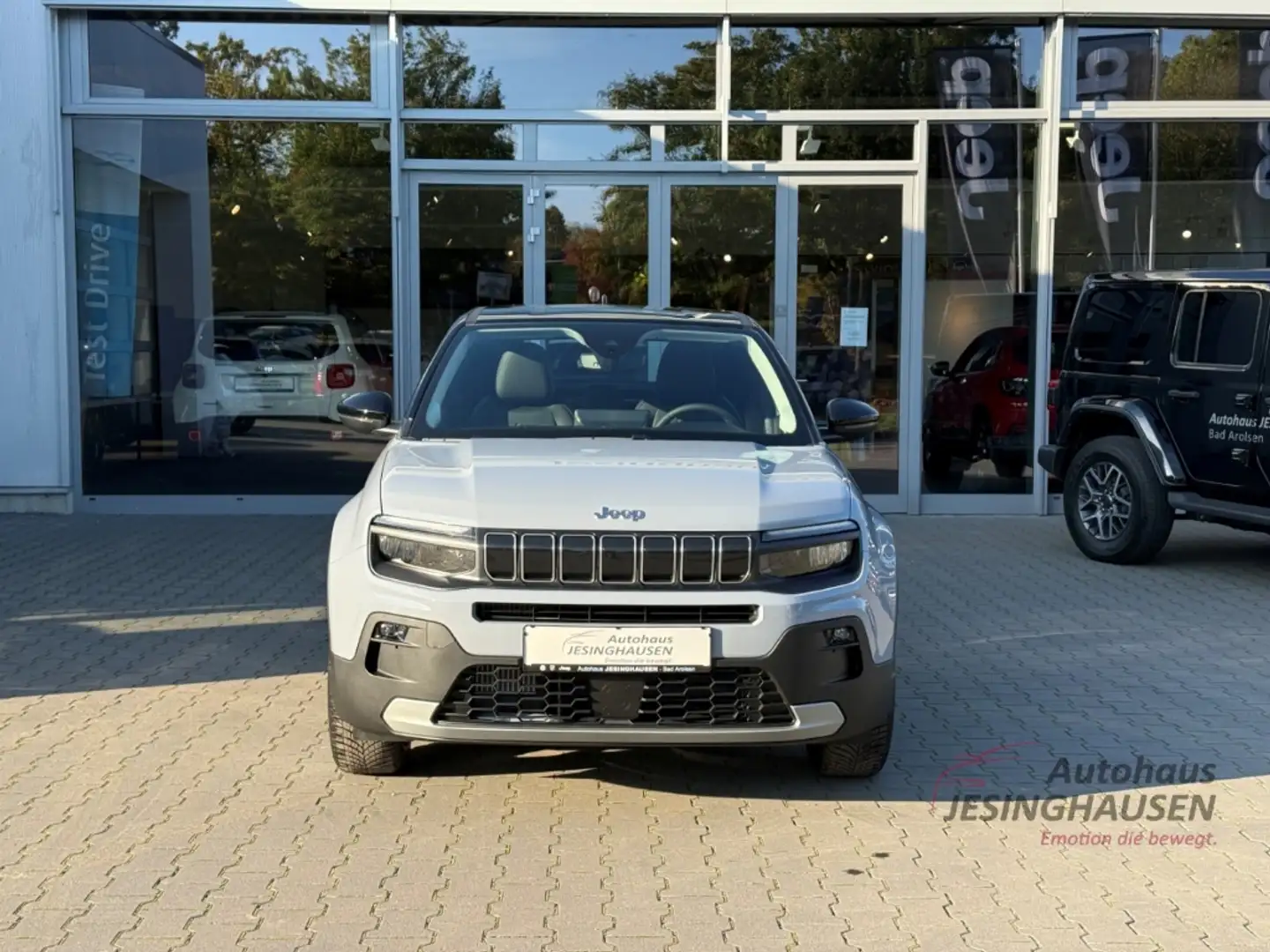 Jeep Avenger Altitude+Rückfahrkam.+Klimaaut.+Keyless Gris - 2