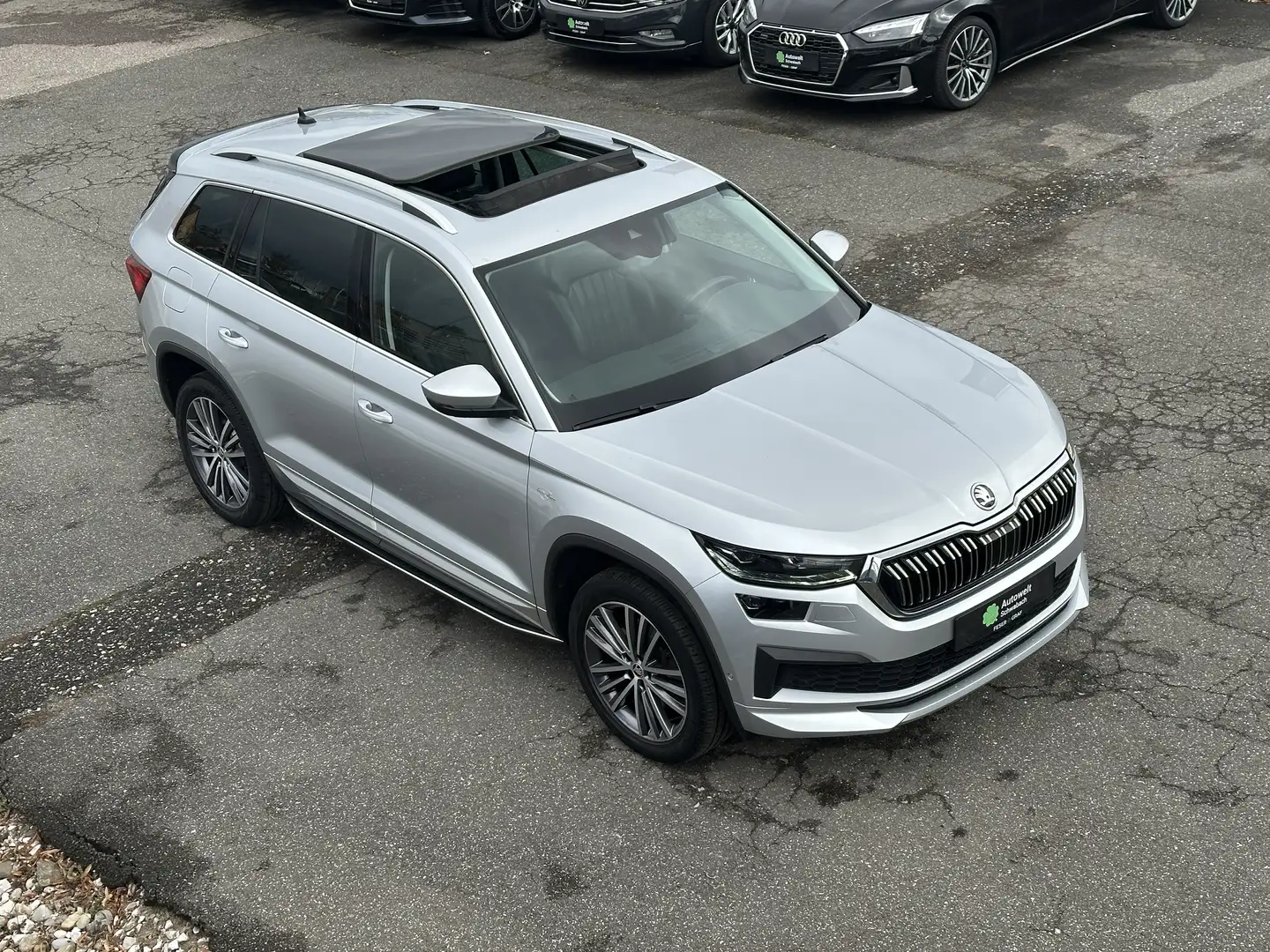 Skoda Kodiaq Laurin & Klement 2.0 TSI 4x4 DSG PANO ACC Zilver - 1