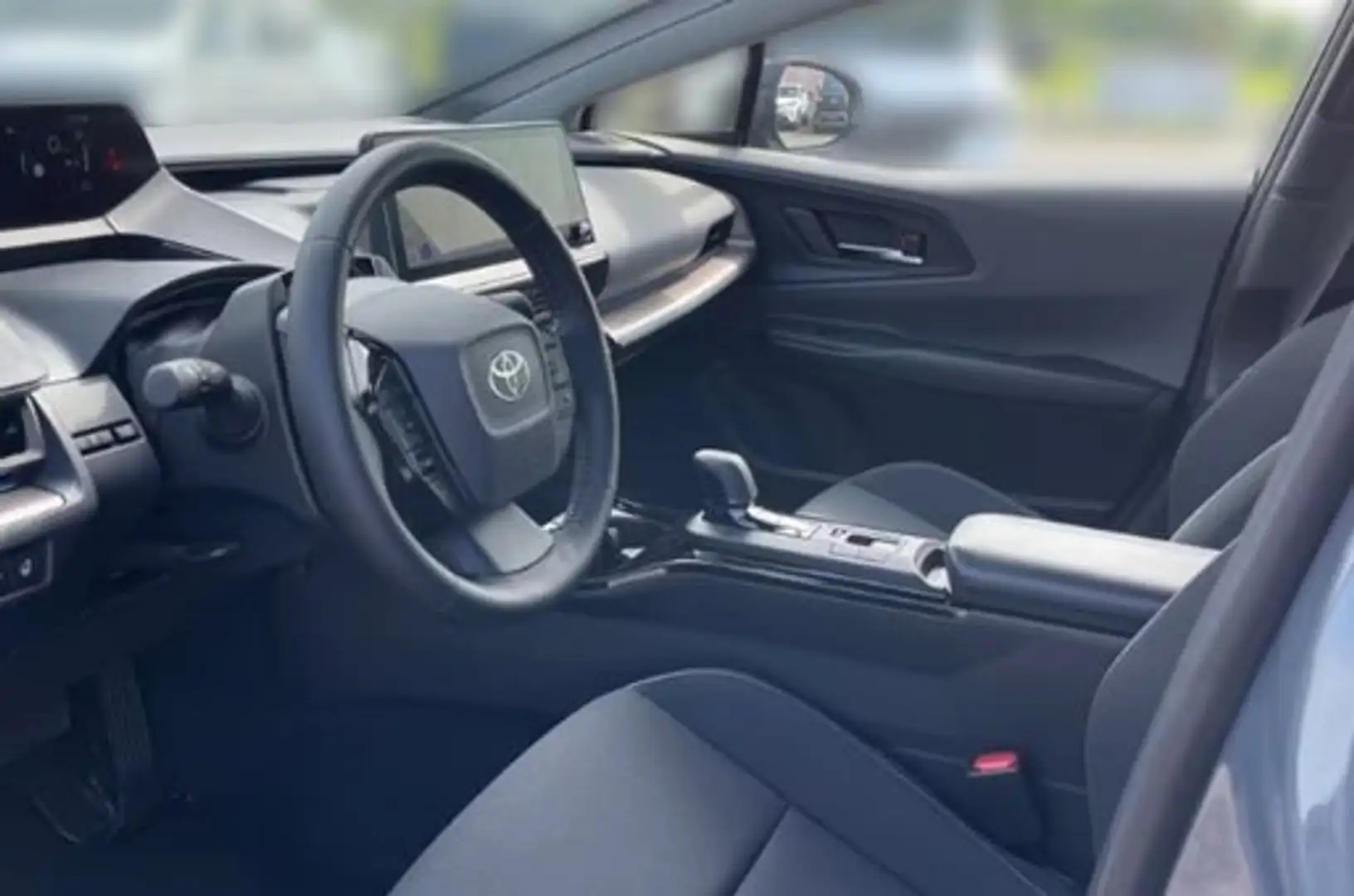 Toyota Prius Prius+ (Hybrid) - 1