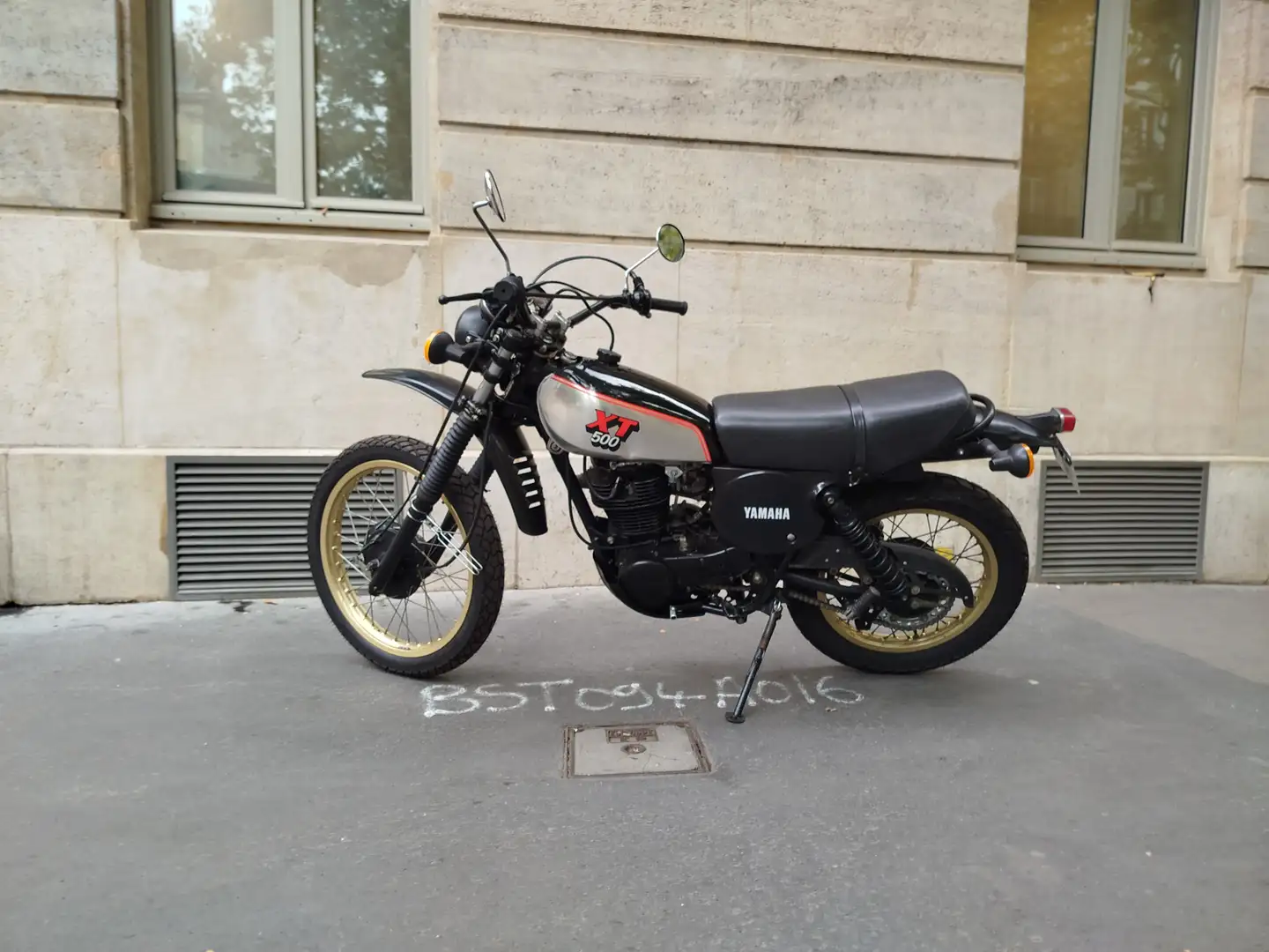 Yamaha Noir - 2
