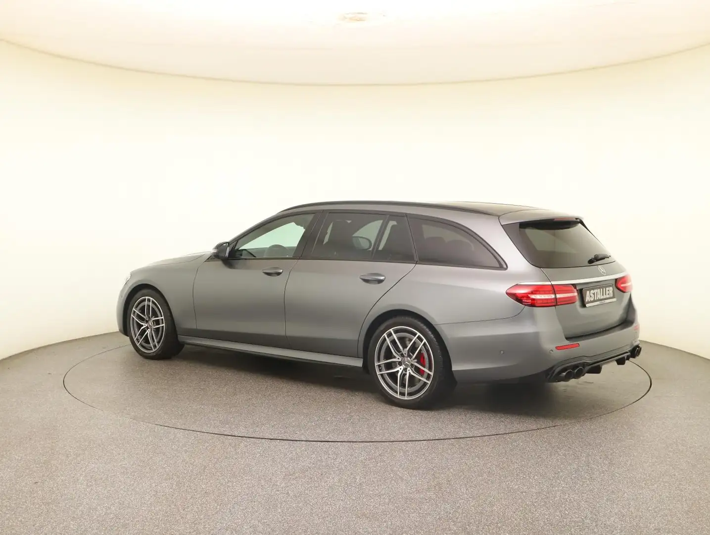 Mercedes-Benz E 53 AMG T 4M Drivers+Night+Pano+AHK+Distr+StaHz Сірий - 2