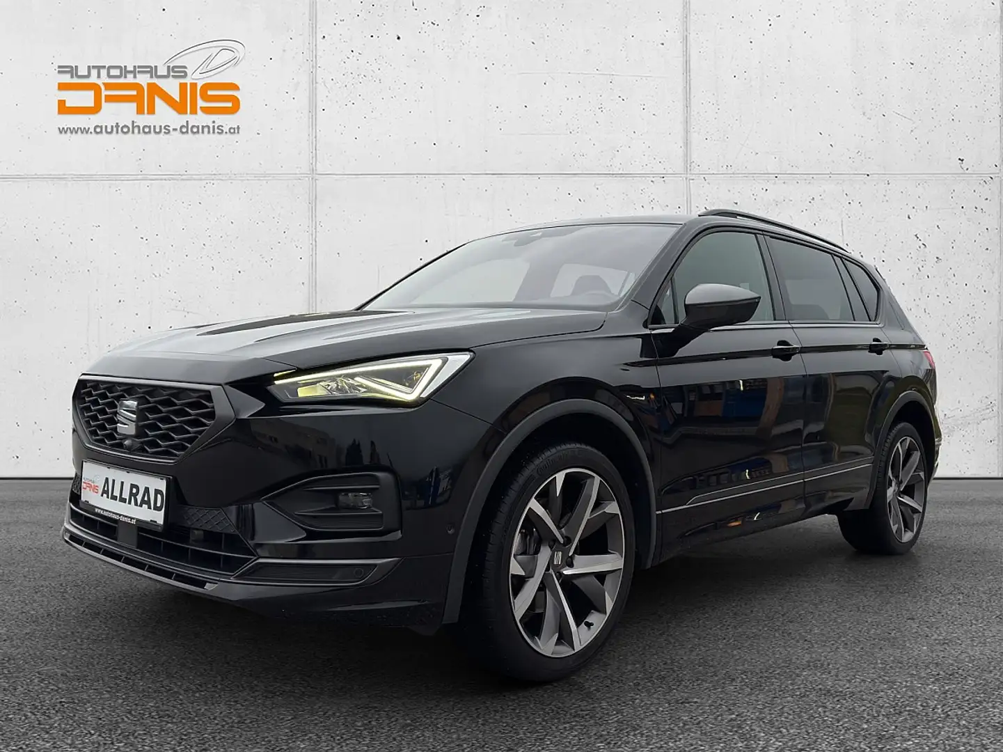 SEAT Tarraco 2,0 TDI FR DSG 4Drive Stdhzg/AHV/Pano/ACC Schwarz - 1