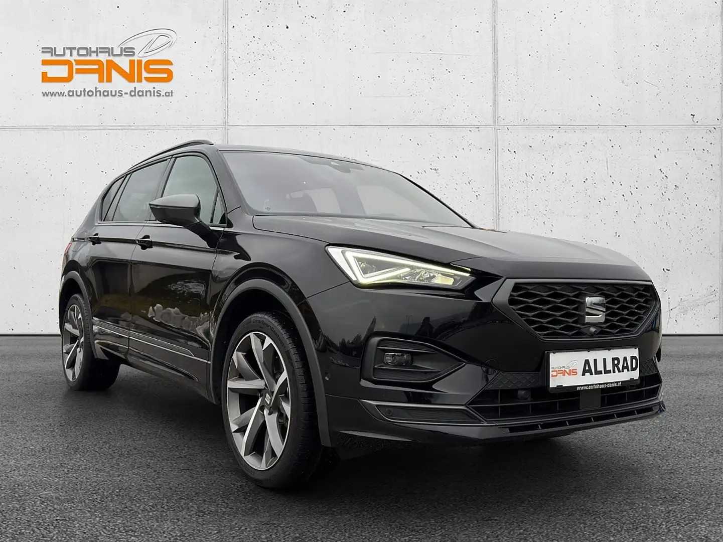SEAT Tarraco 2,0 TDI FR DSG 4Drive Stdhzg/AHV/Pano/ACC Schwarz - 2