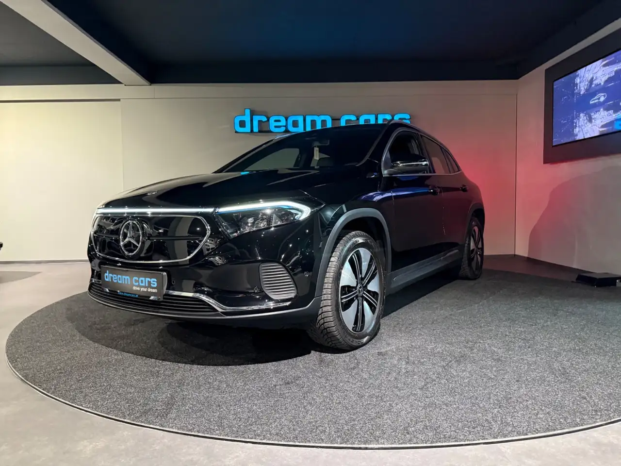 Mercedes-Benz EQA 300 EQA 300 Electric Art 4Matic / Lichtpaket / Top Au Bild 18