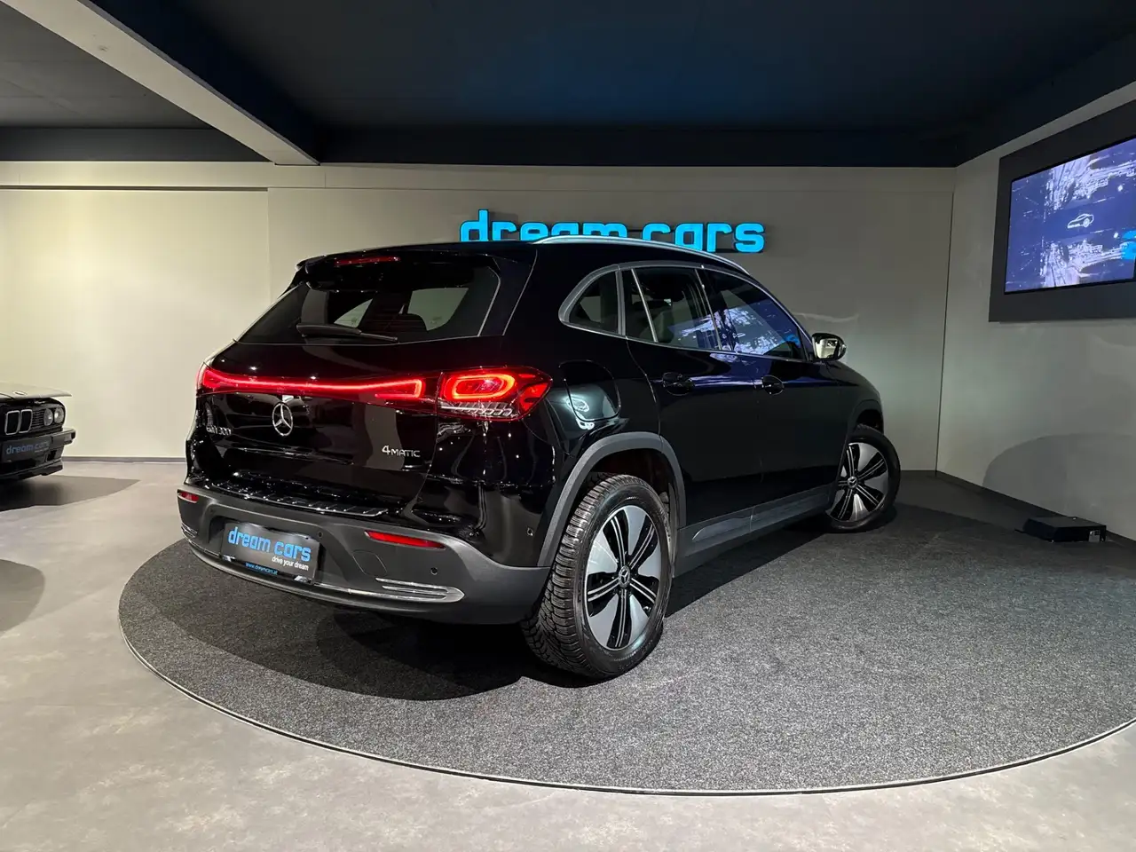 Mercedes-Benz EQA 300 EQA 300 Electric Art 4Matic / Lichtpaket / Top Au Bild 4