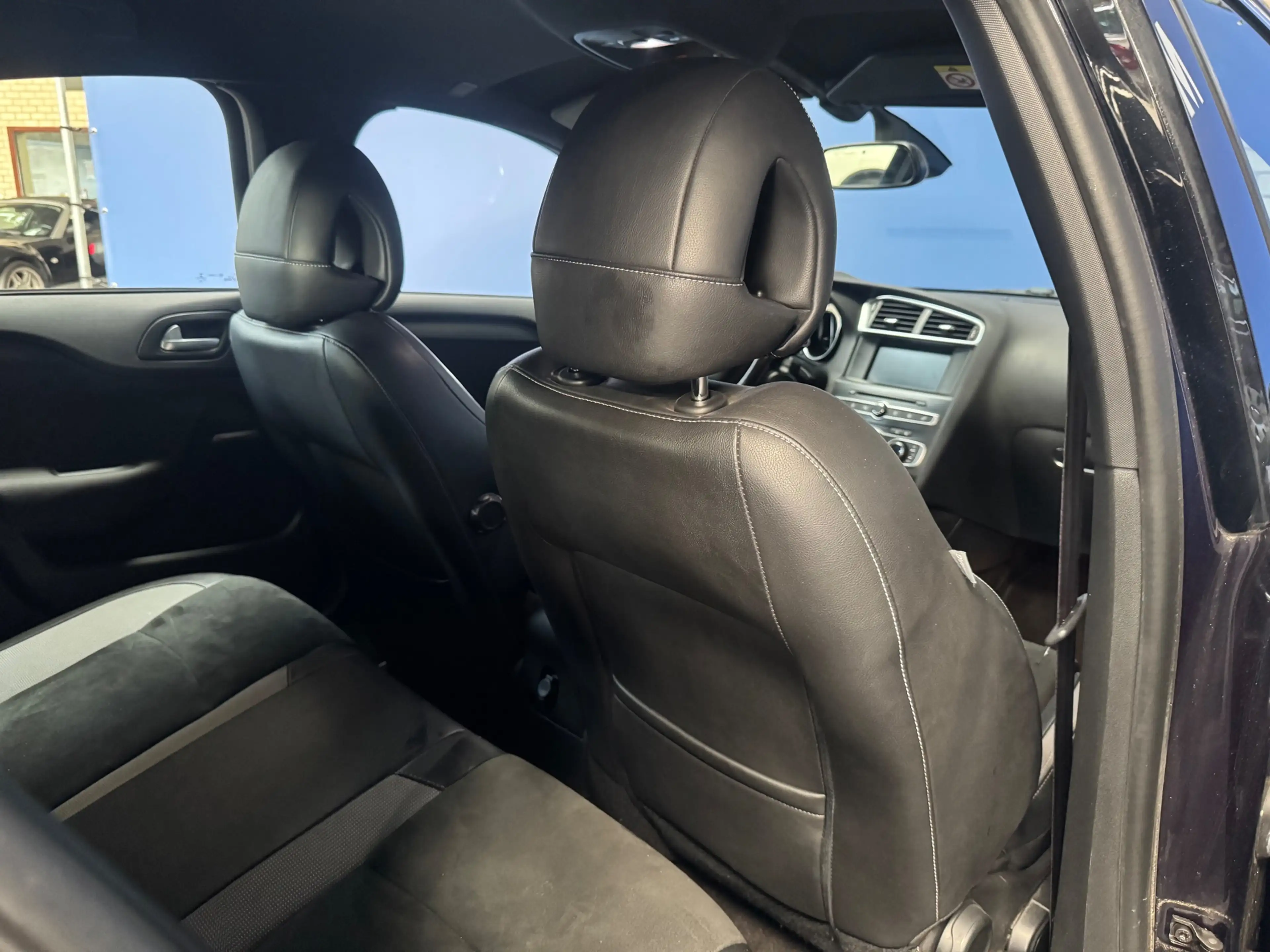 DS Automobiles DS 4 1.2 PureTech Business Nieuwe APK — photo 15