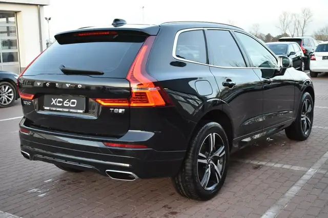 Volvo XC60 view 4