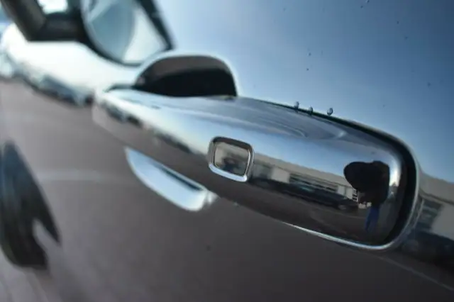 Volvo XC60 view 9
