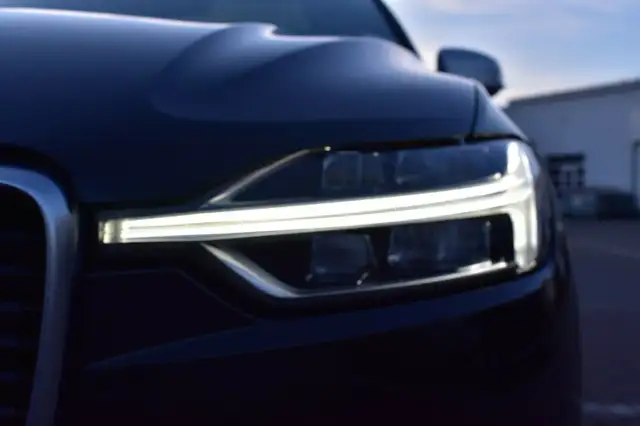 Volvo XC60 view 8