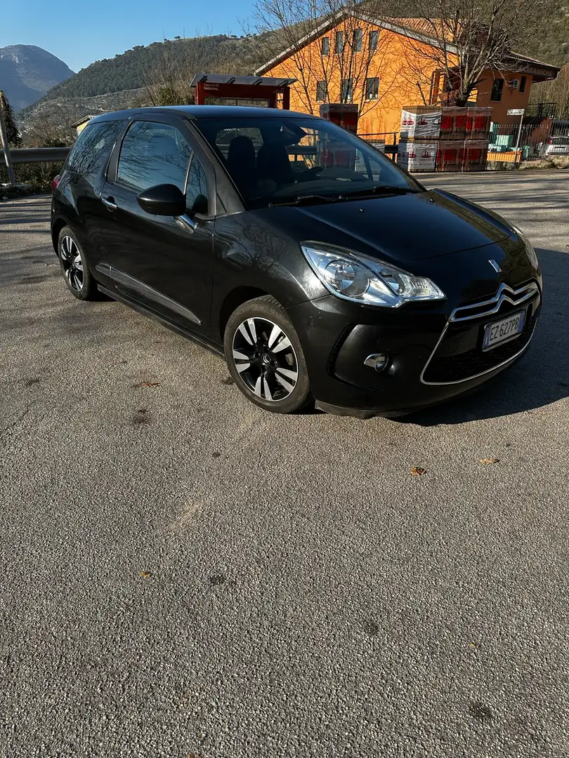 DS Automobiles DS 3 DS3 1.4 hdi Chic 70cv Чорний - 1