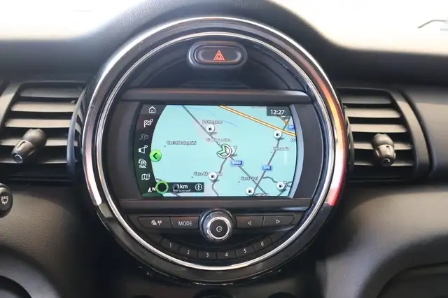 Mini Hatch view 14