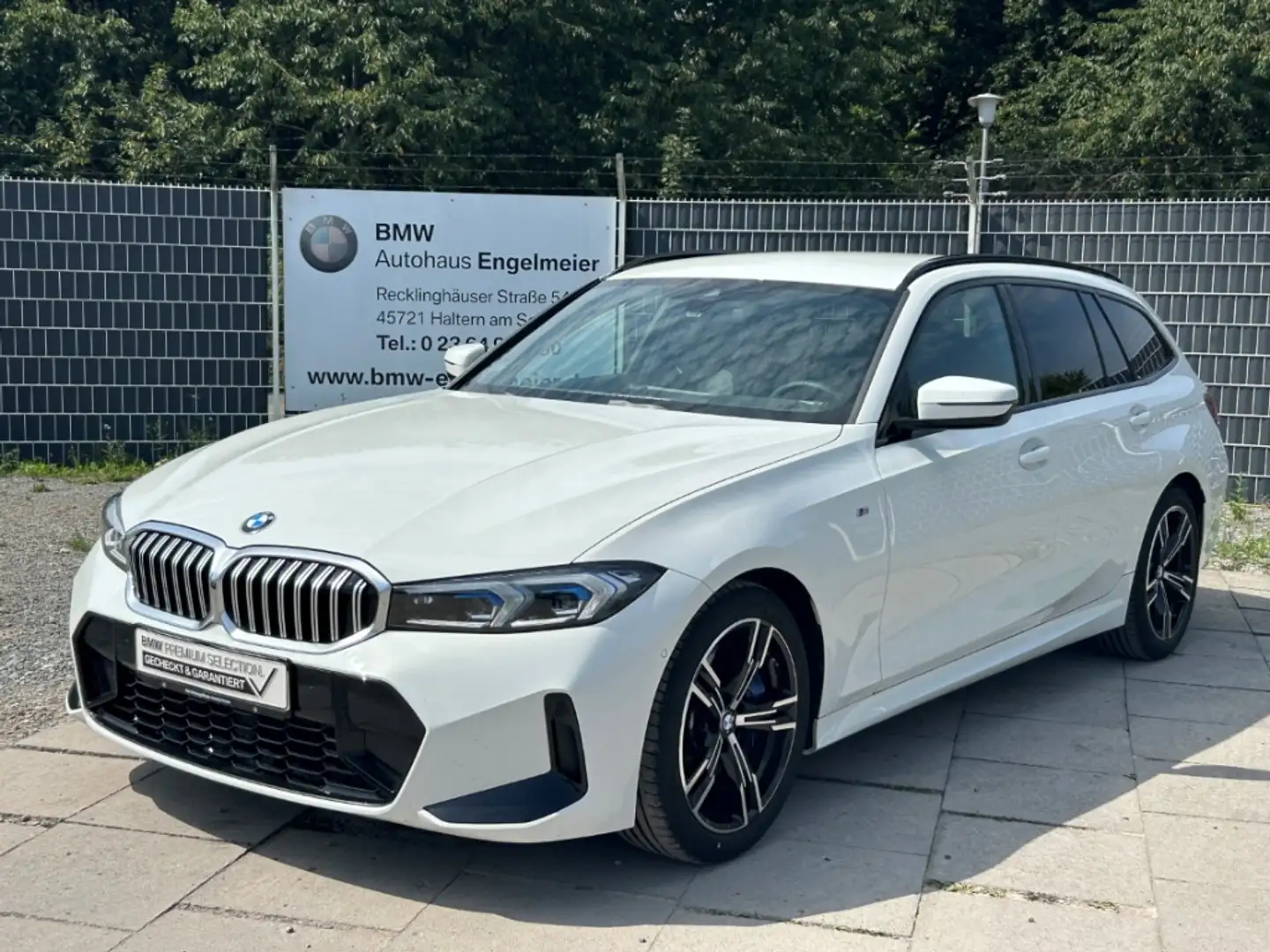BMW 318 d M Sport Tou Navi Pro Head-Up Parking Plus! Weiß - 1