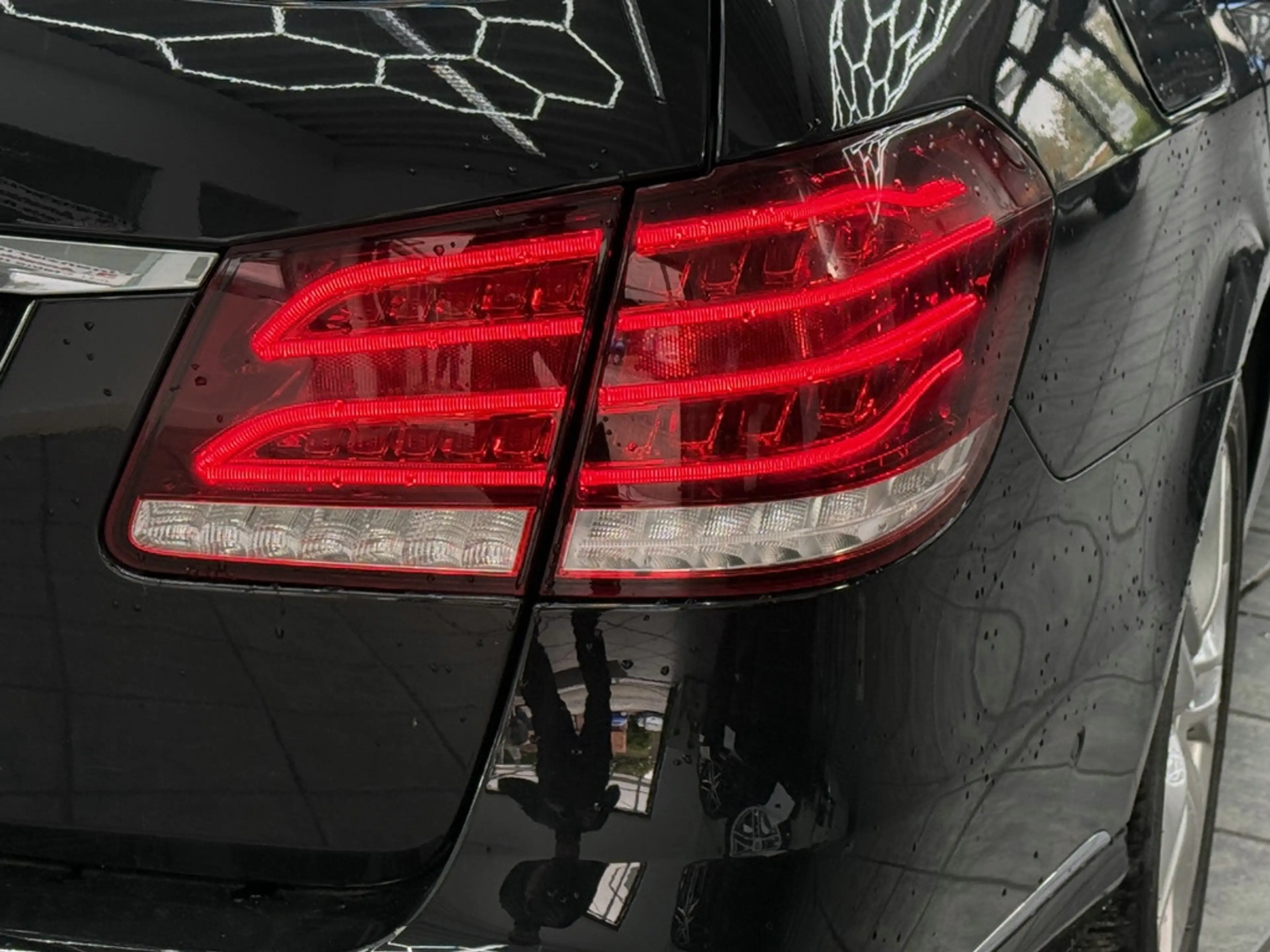 Mercedes-Benz E 220 T BlueTec Avantgarde, LED, Leder, Kamera — photo 10