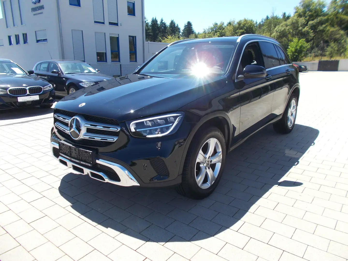 Mercedes-Benz GLC 300 e 4Matic *Pano Schiebedach*Kamera*Sitzh.*Tempo*LED Schwarz - 2