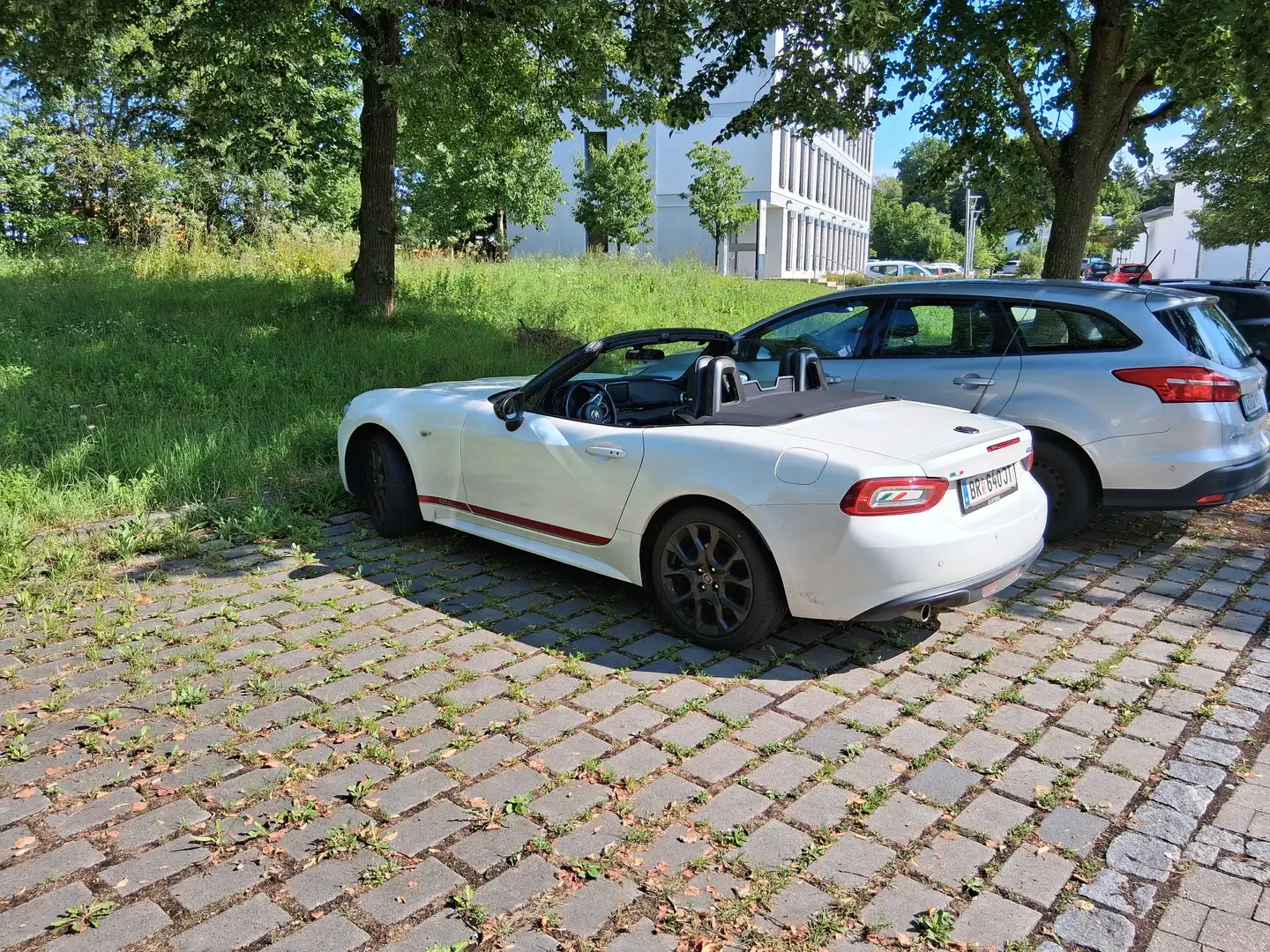 Fiat 124 Spider 124 Spider Lusso 1,4 Turbo Multi Air Aut. Lusso - 2