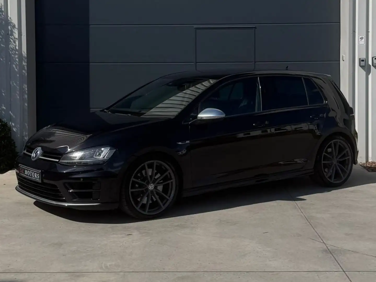 Volkswagen Golf R 2.0 DSG | 4 Motion | Milltek Exhaust Noir - 1