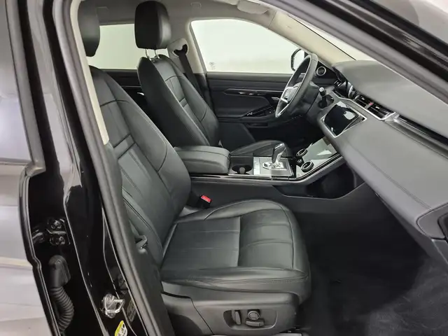 Land Rover Range Rover Evoque view 3