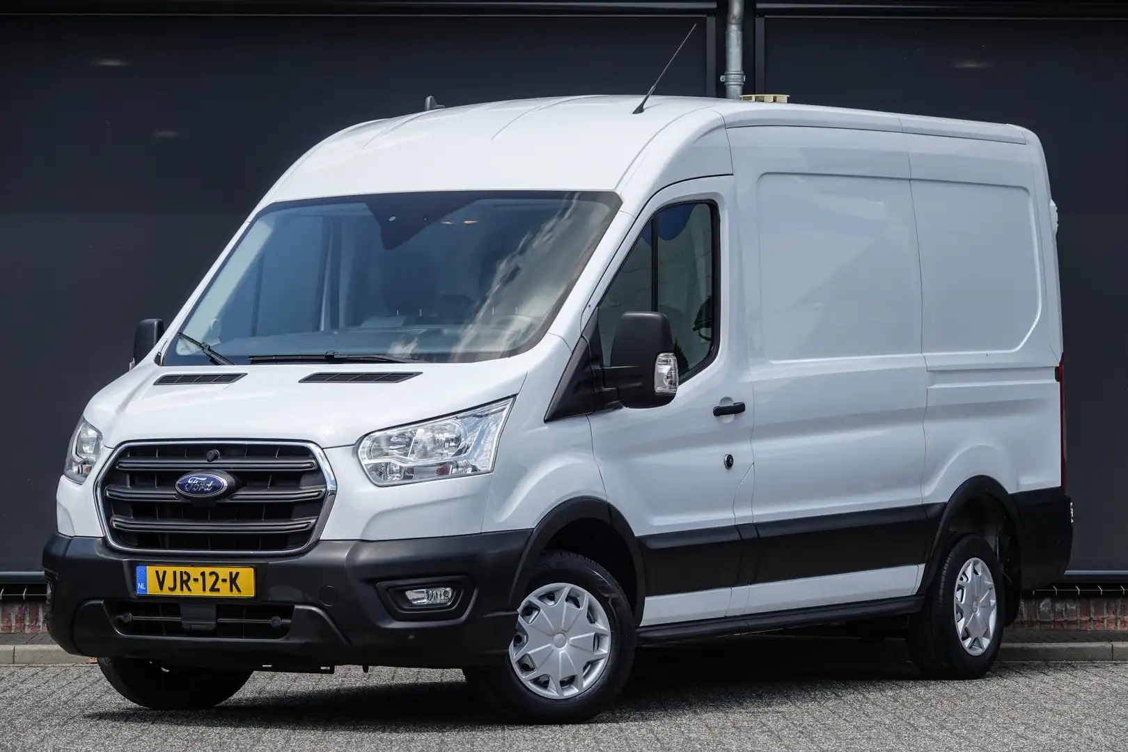 Ford Transit L2H2 2.0Tdci 130Pk | Trend | Stoel-Bank | Trekhaak Wit - 1