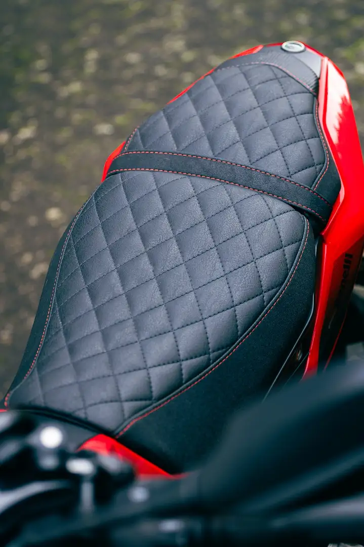 Benelli TNT 125 Rouge - 2