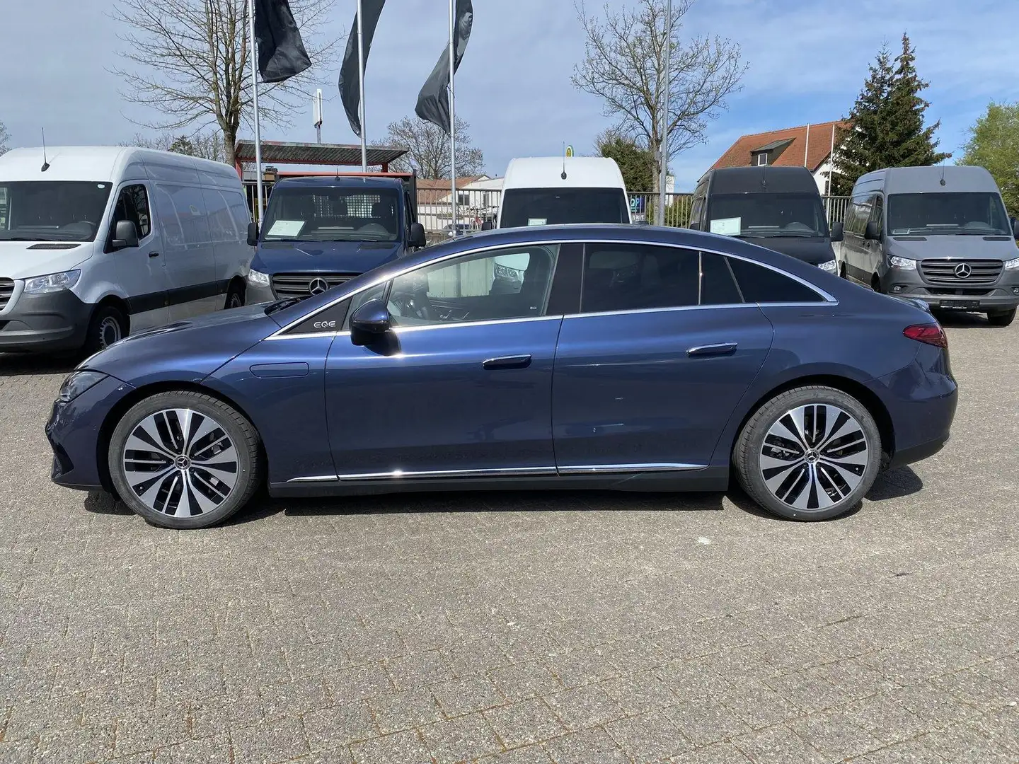 Mercedes-Benz EQE 350 EQE 300 Electric Art Premium Paket Hyperscreen Bleu - 2