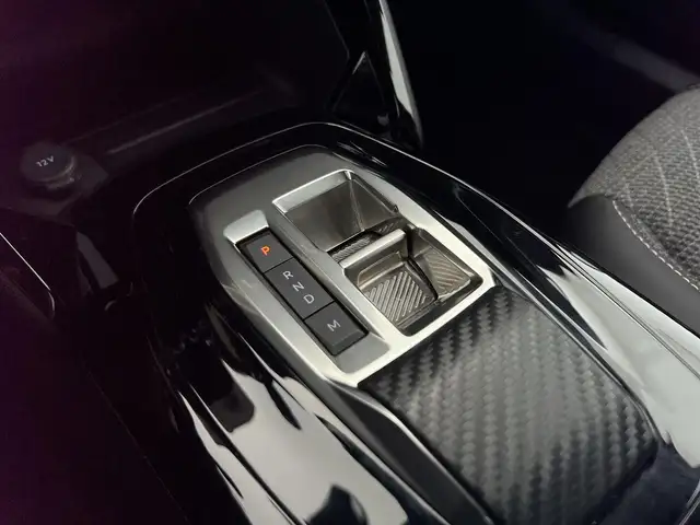 Peugeot 2008 view 13