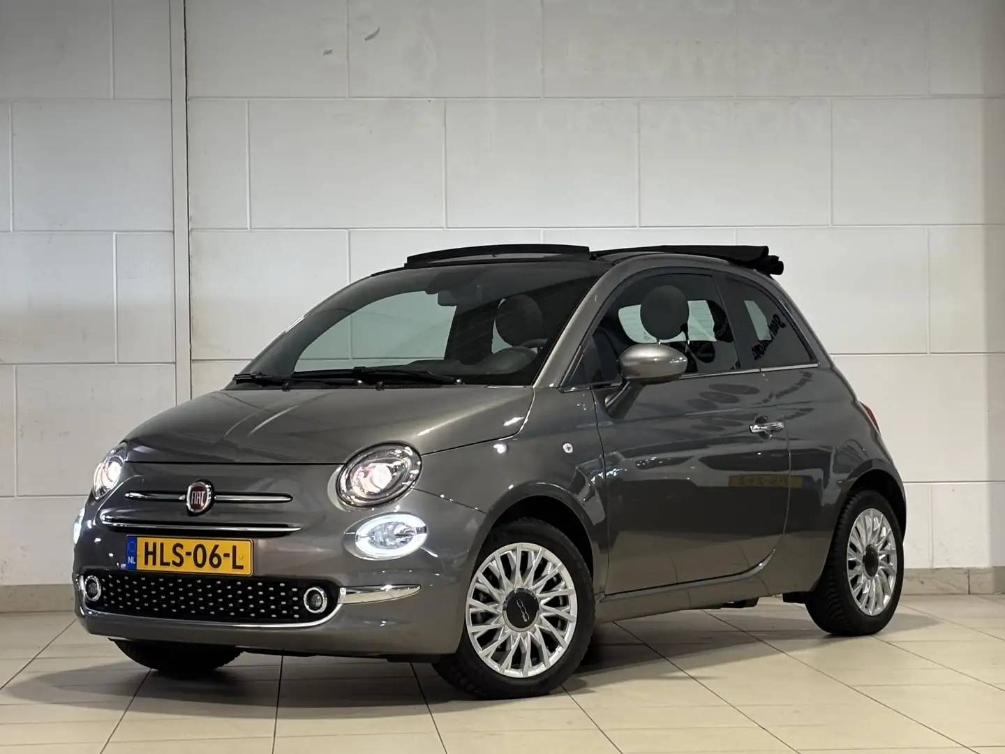 Fiat 500C Cabrio Dolcevita 1.0 Hybrid 70pk | NAVI | CLIMA | Gris - 2