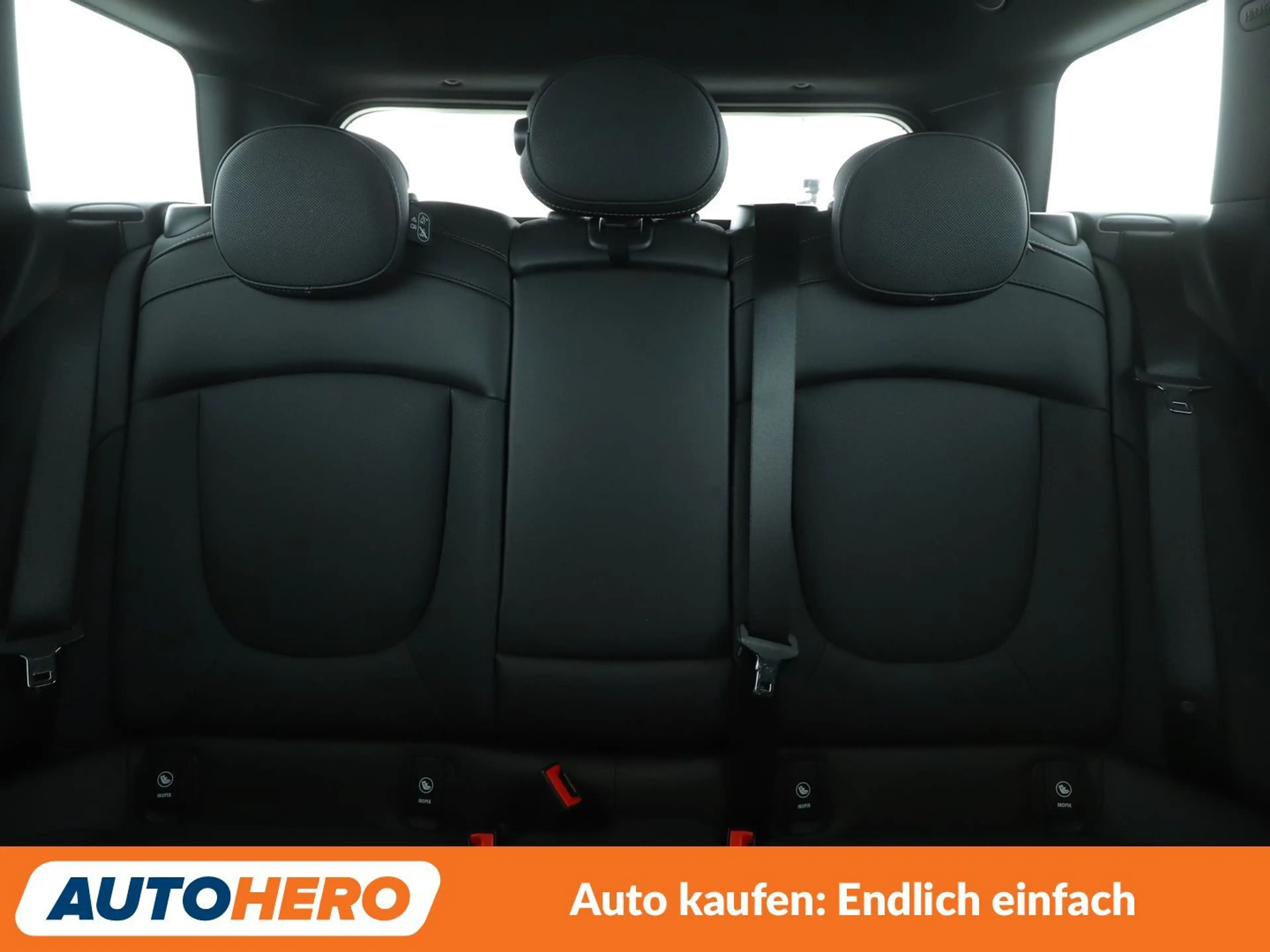 MINI Cooper Clubman Cooper Classic Trim Aut.*NAVI*LED*TEMPO*PDC*SHZ* — photo 15