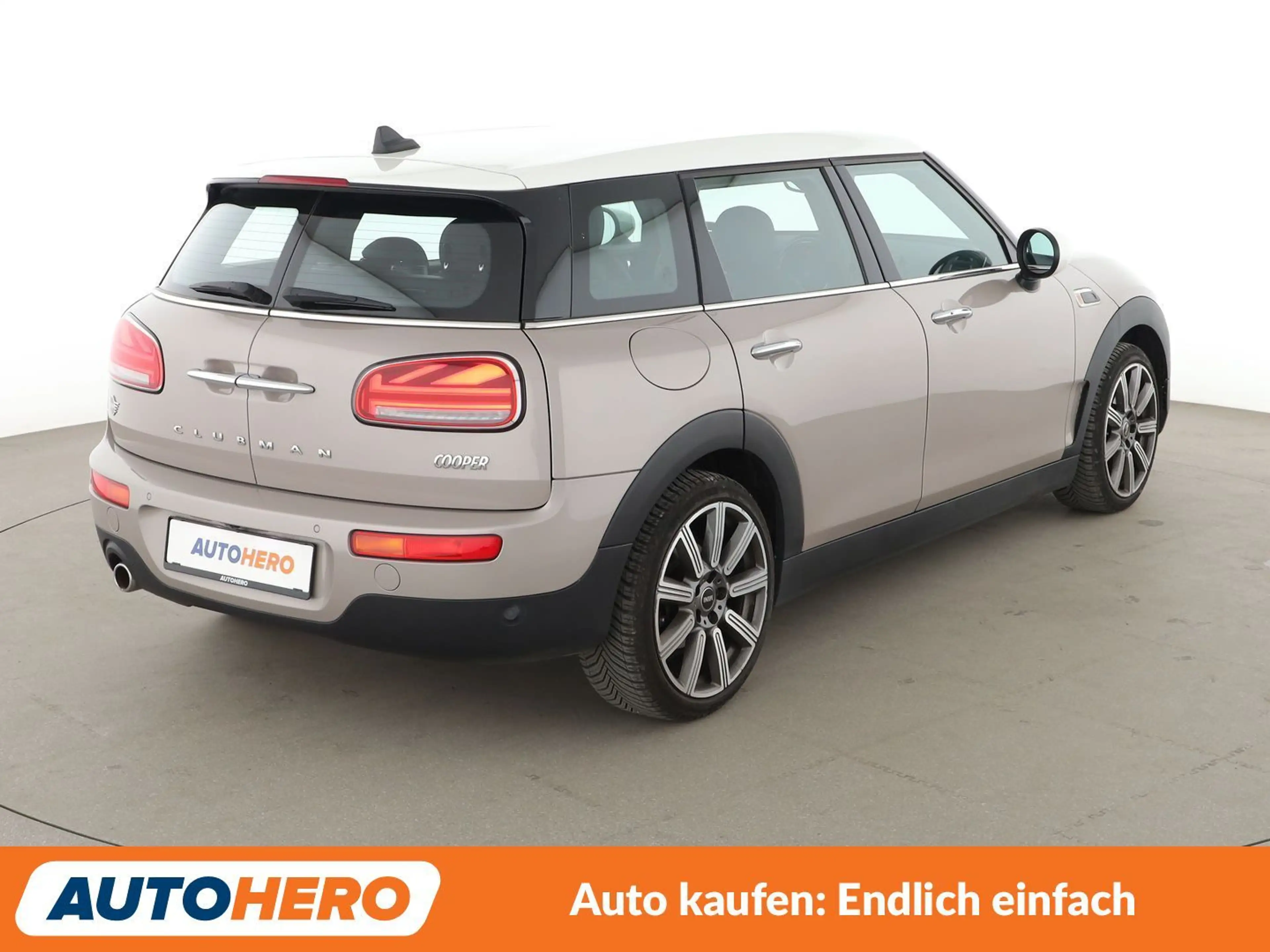 MINI Cooper Clubman Cooper Classic Trim Aut.*NAVI*LED*TEMPO*PDC*SHZ* — photo 6