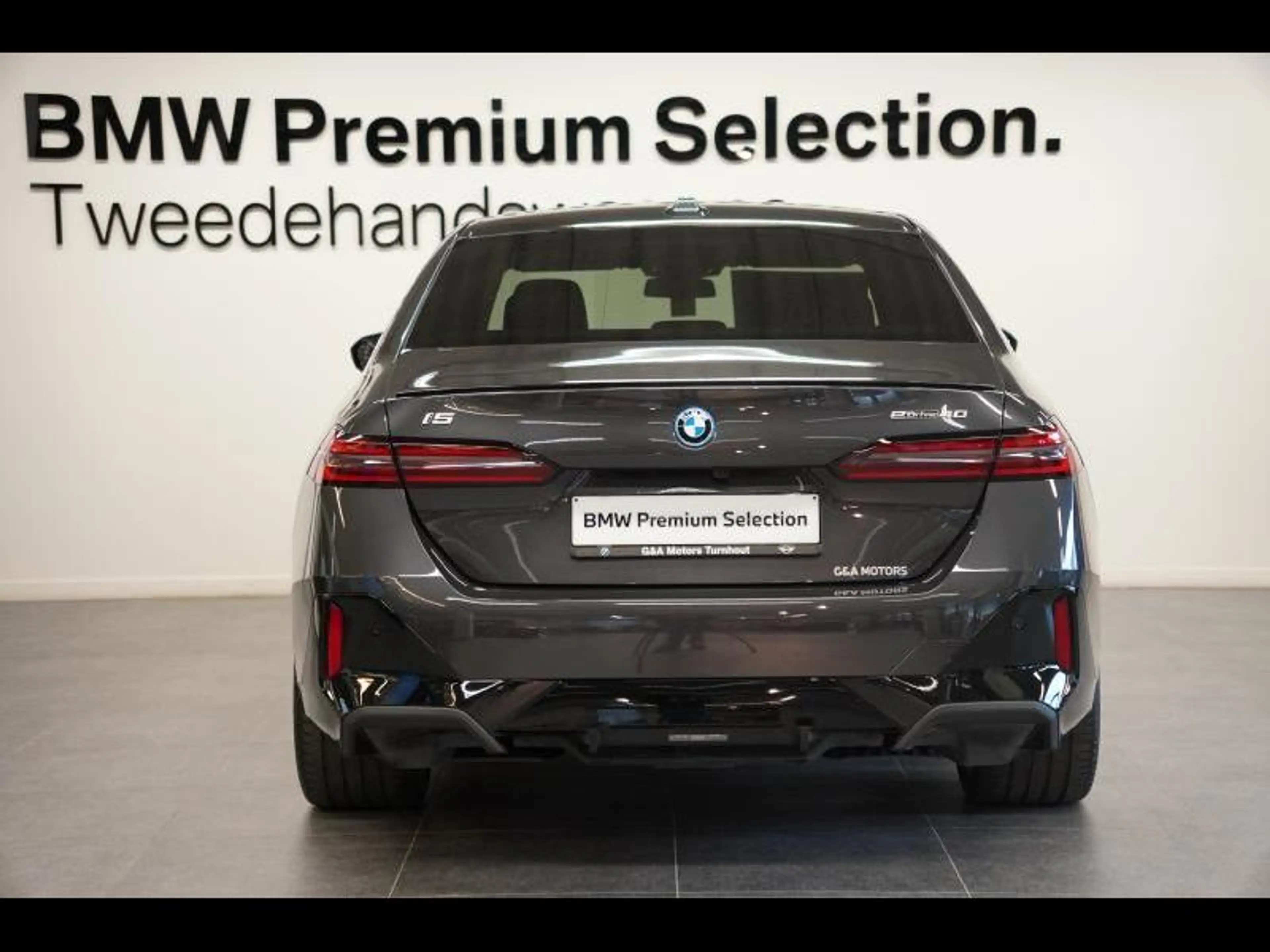 BMW i5 M PACK PRO HARMANKARDON TREKHAAK DRIV ASSIST ORO 3 — photo 4