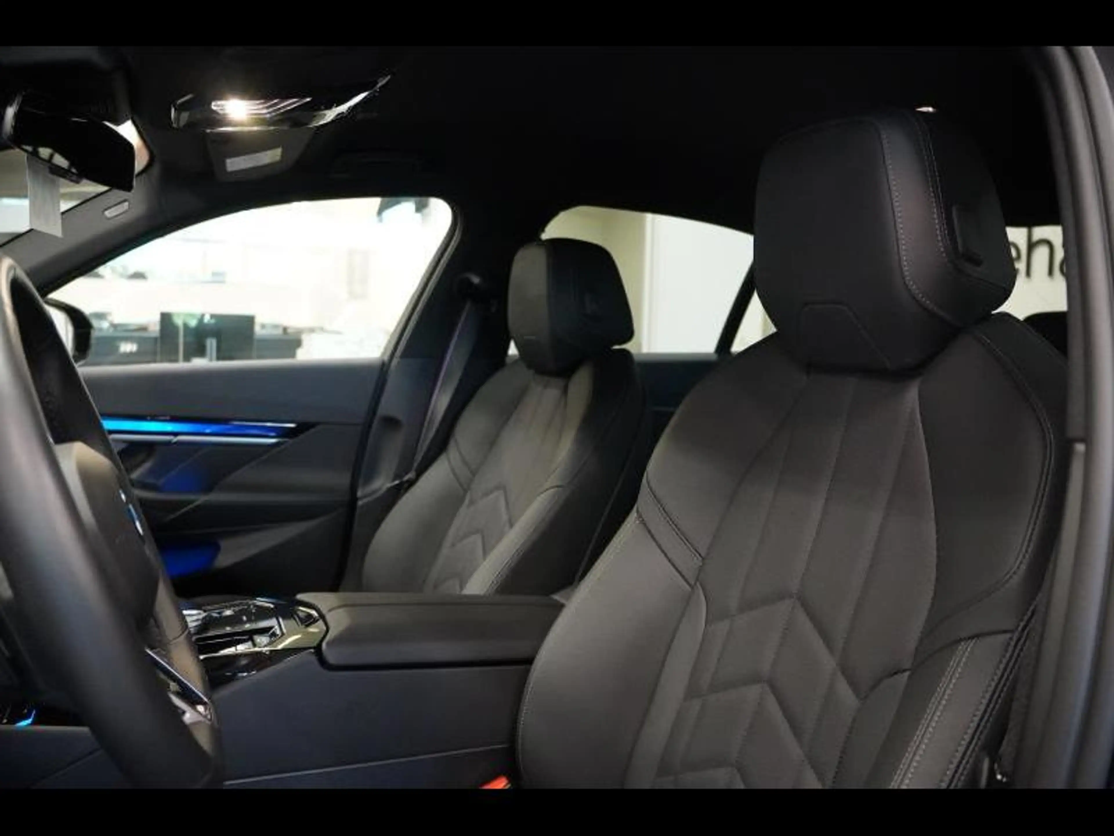 BMW i5 M PACK PRO HARMANKARDON TREKHAAK DRIV ASSIST ORO 3 — photo 10