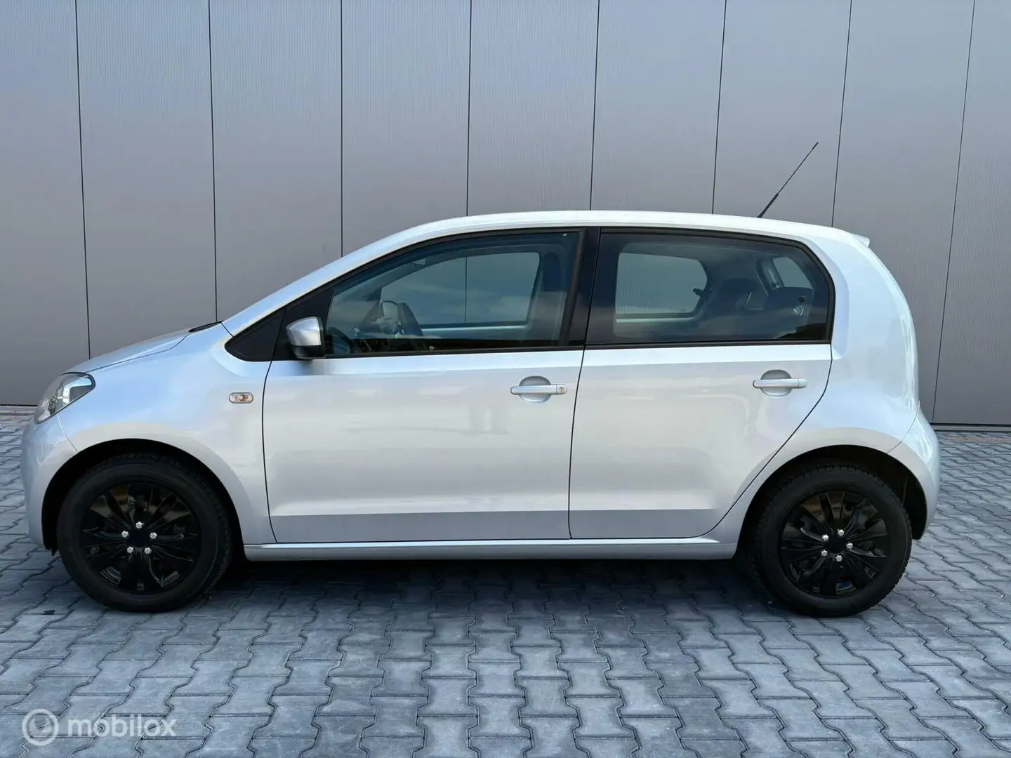 Volkswagen up! 1.0 move up! - Aut. - Cruise -Airco Grijs - 2
