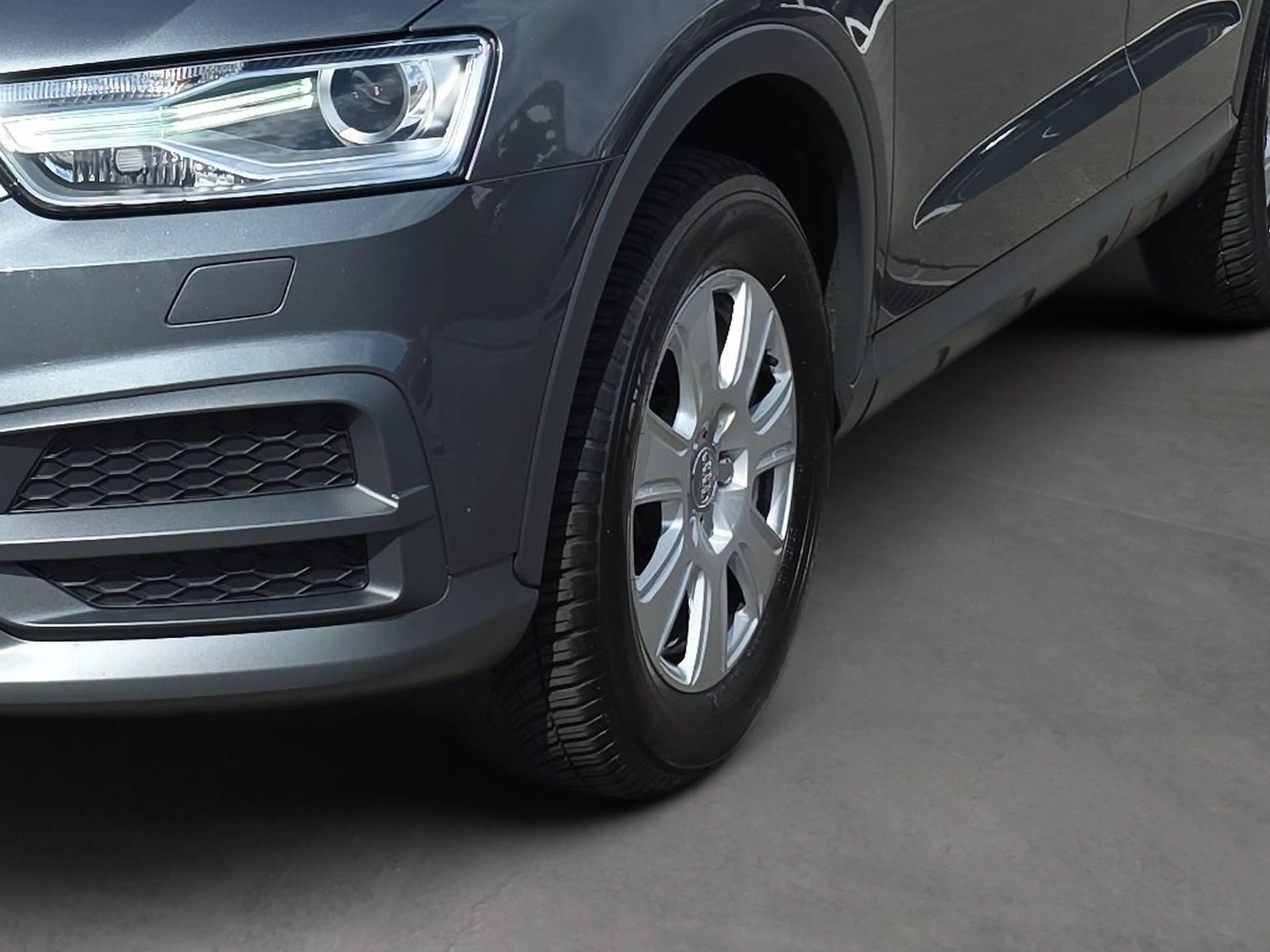 Audi Q3 1.4 TFSI design Sitzheizung Tempomat — photo 8