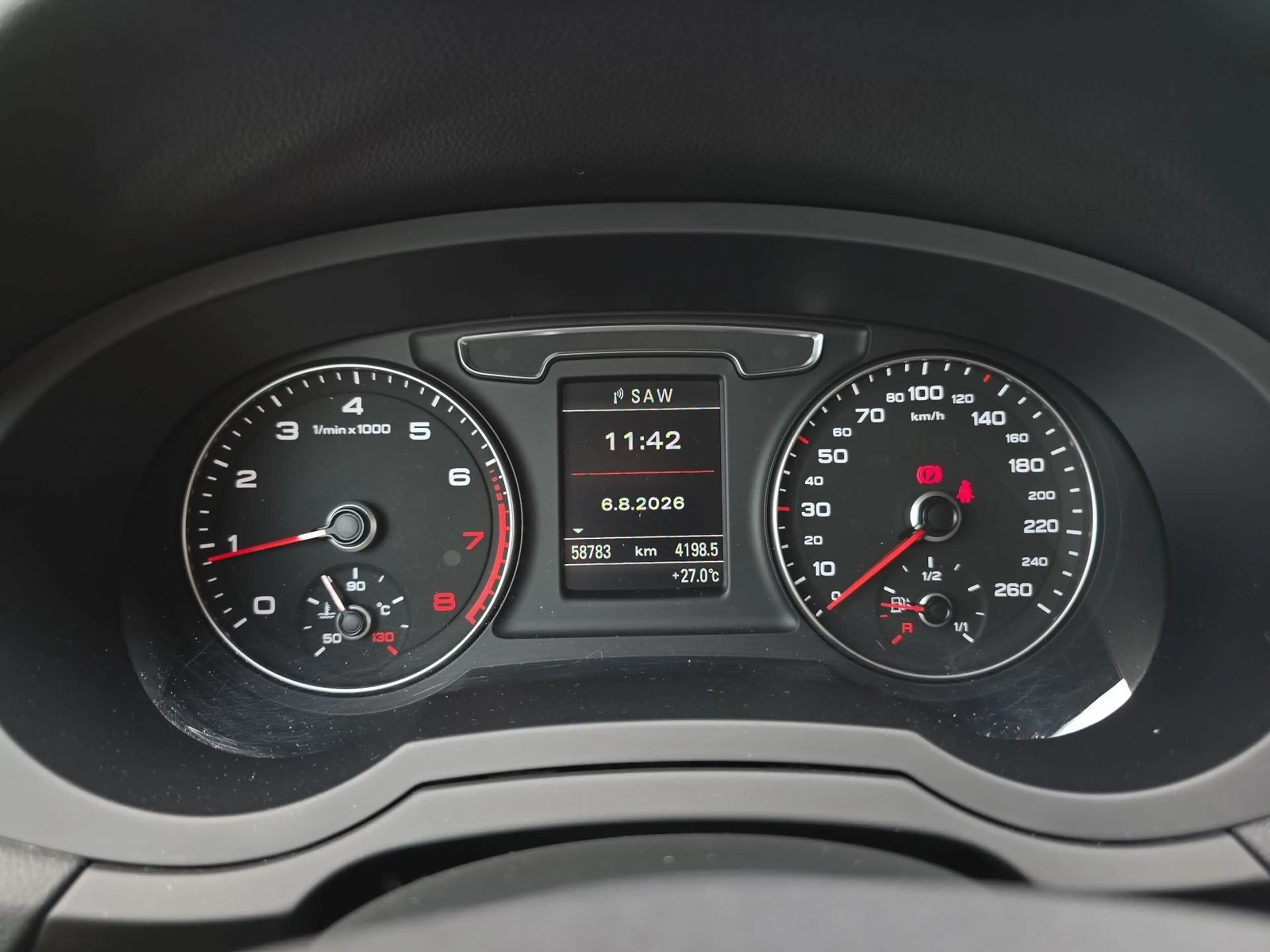 Audi Q3 1.4 TFSI design Sitzheizung Tempomat — photo 11