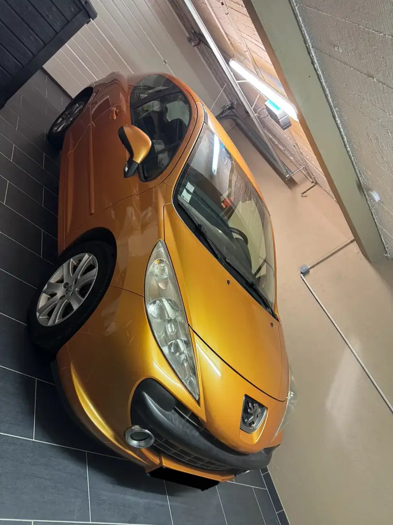 Peugeot 207 Peugeot 207 1.6 HDI 110 ch Pack Sport - 1