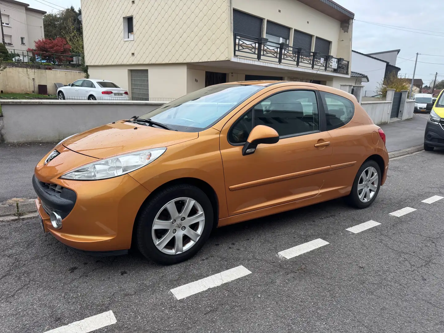 Peugeot 207 Peugeot 207 1.6 HDI 110 ch Pack Sport - 1