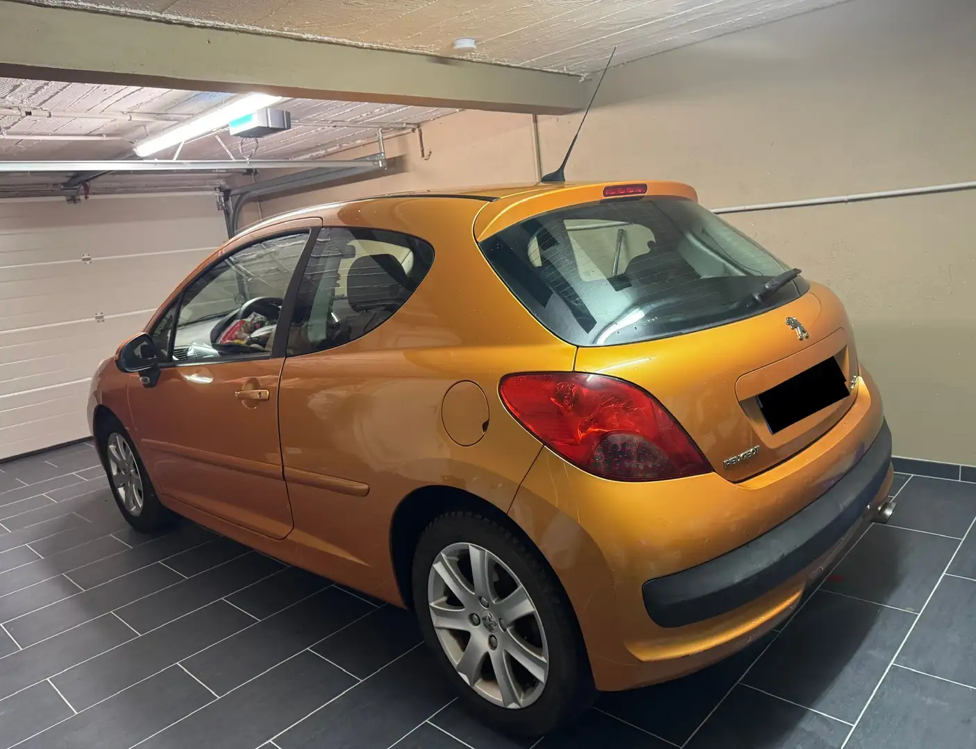 Peugeot 207 Peugeot 207 1.6 HDI 110 ch Pack Sport - 2