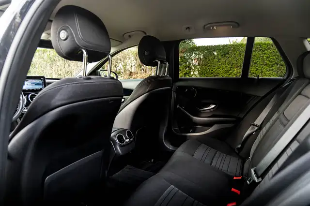 Mercedes-Benz C-Class view 7