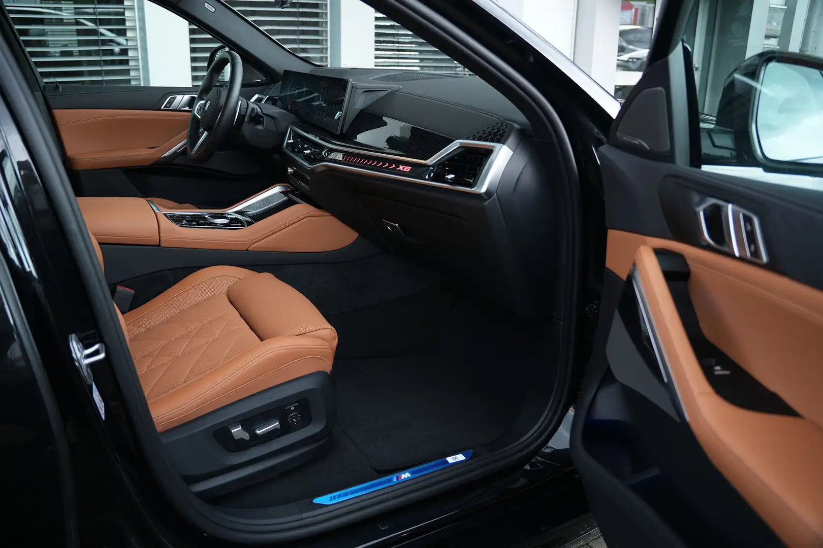 BMW X6 xDrive30d M SPORT PRO-LUFTF-PANO-HUD-22M-COGANC Schwarz - 2