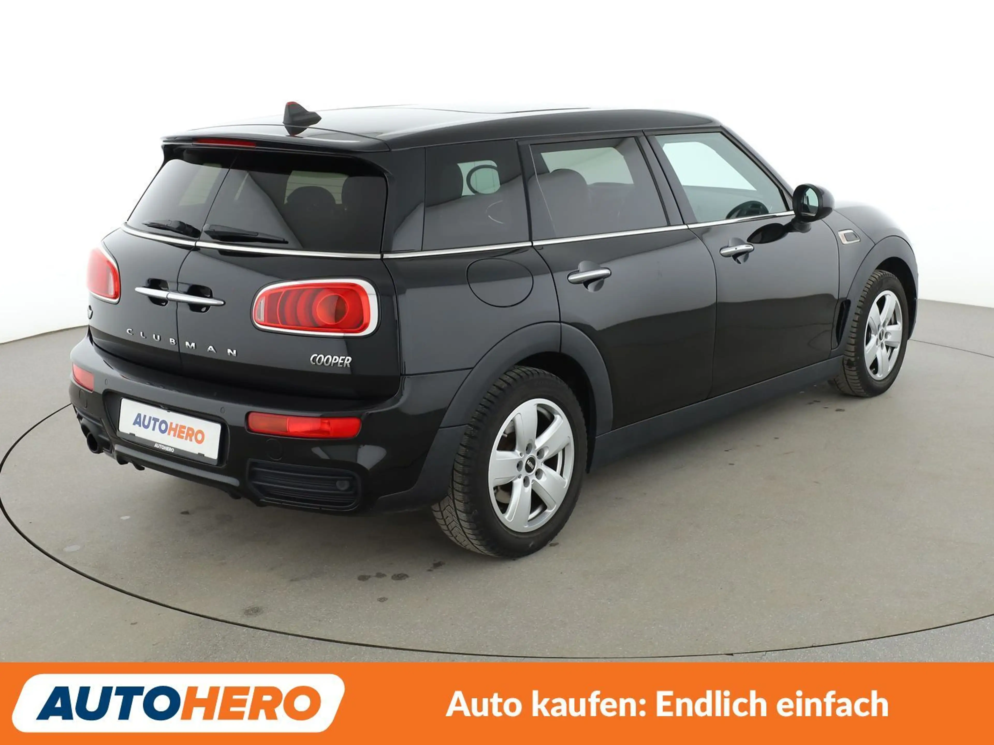MINI Cooper Clubman Cooper Aut.*NAVI*PDC*SHZ*TEMPO*KLIMA*PANO* — photo 6