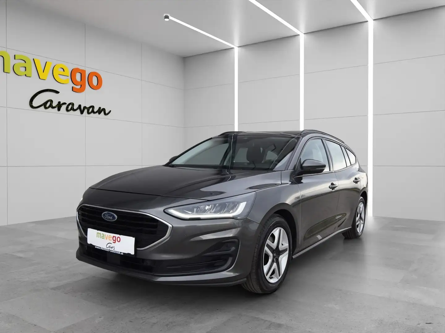 Ford Focus Turnier 1,5 EcoBlue Cool & Connect Aut. Gris - 1