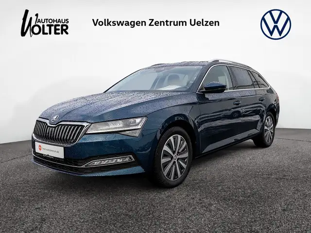 Skoda Superb Combi 2.0 TSI Style DSG AHK ACC Kamera