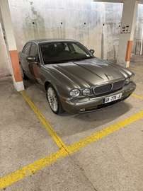 4.2 V8 - 406 A